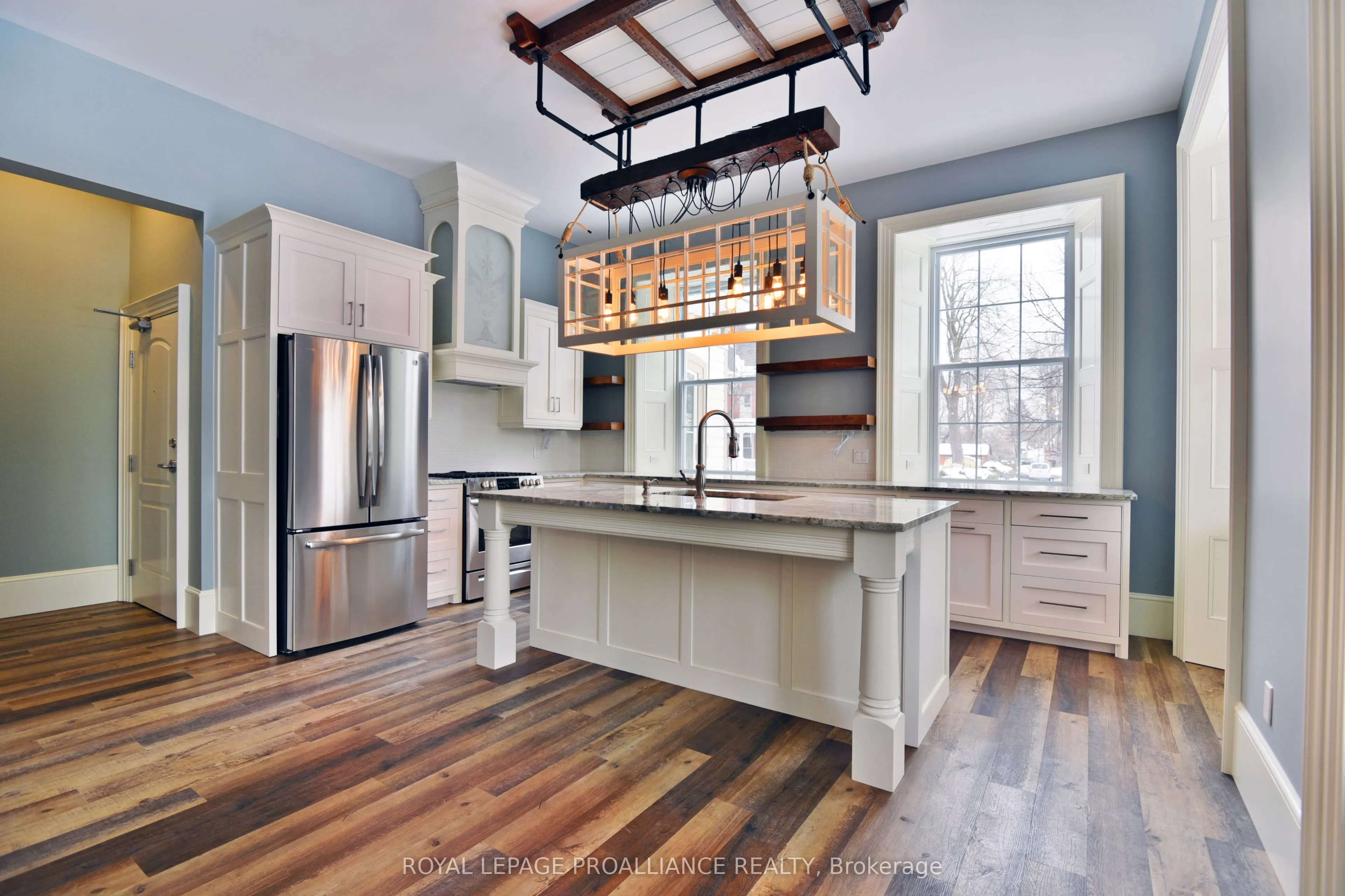 439 Edward Street, #1