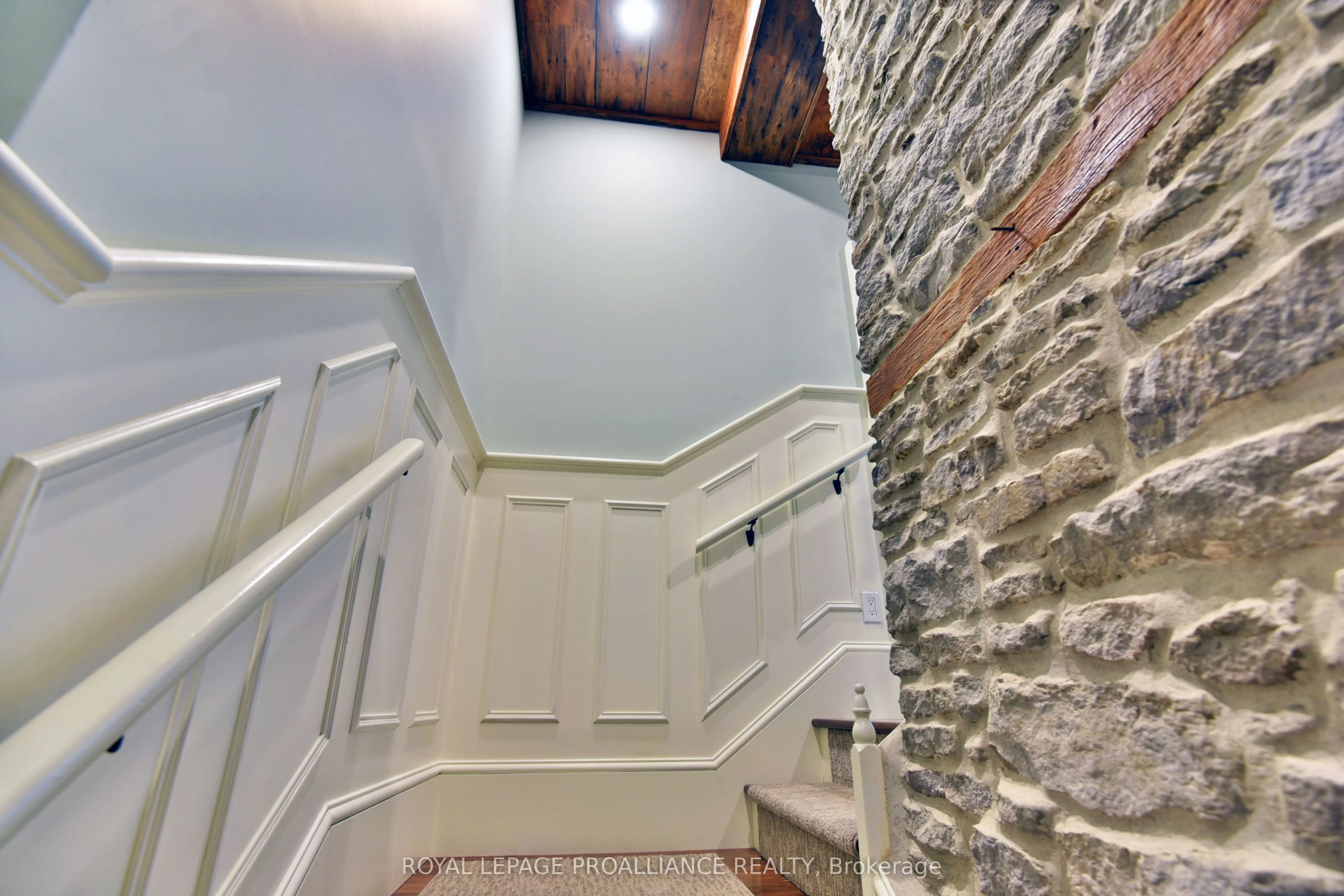 439 Edward Street, #1