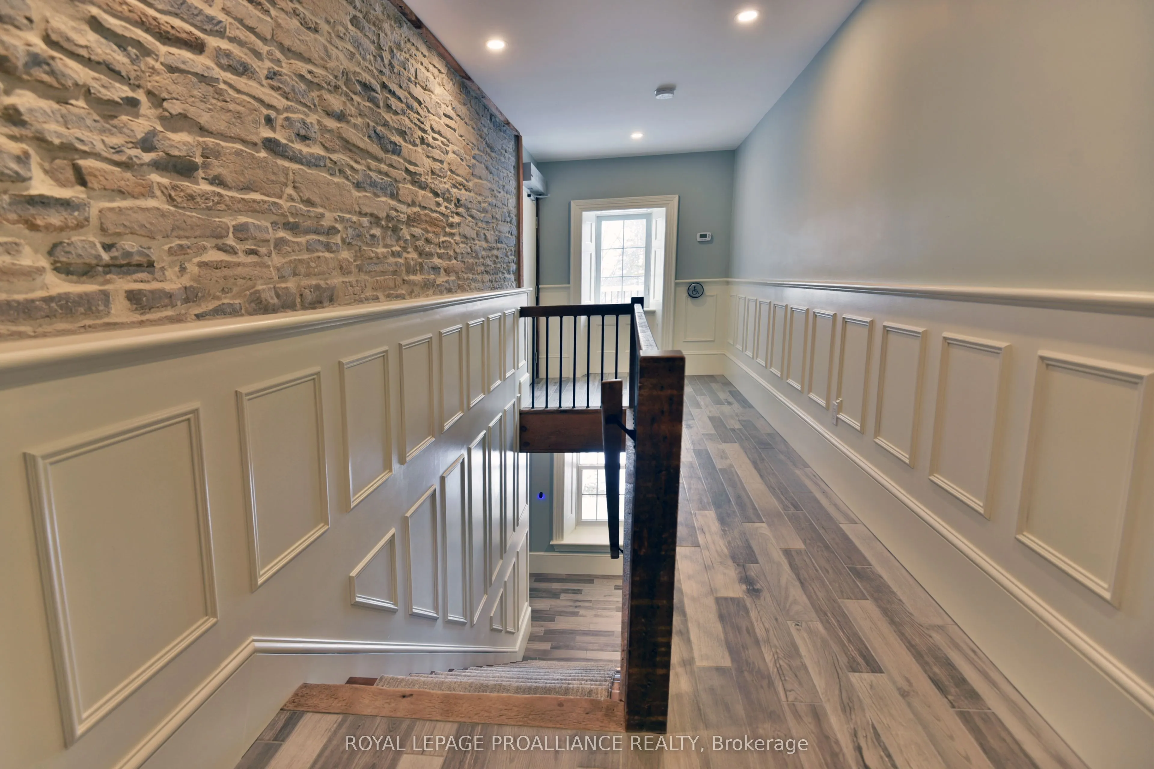 439 Edward Street, #1