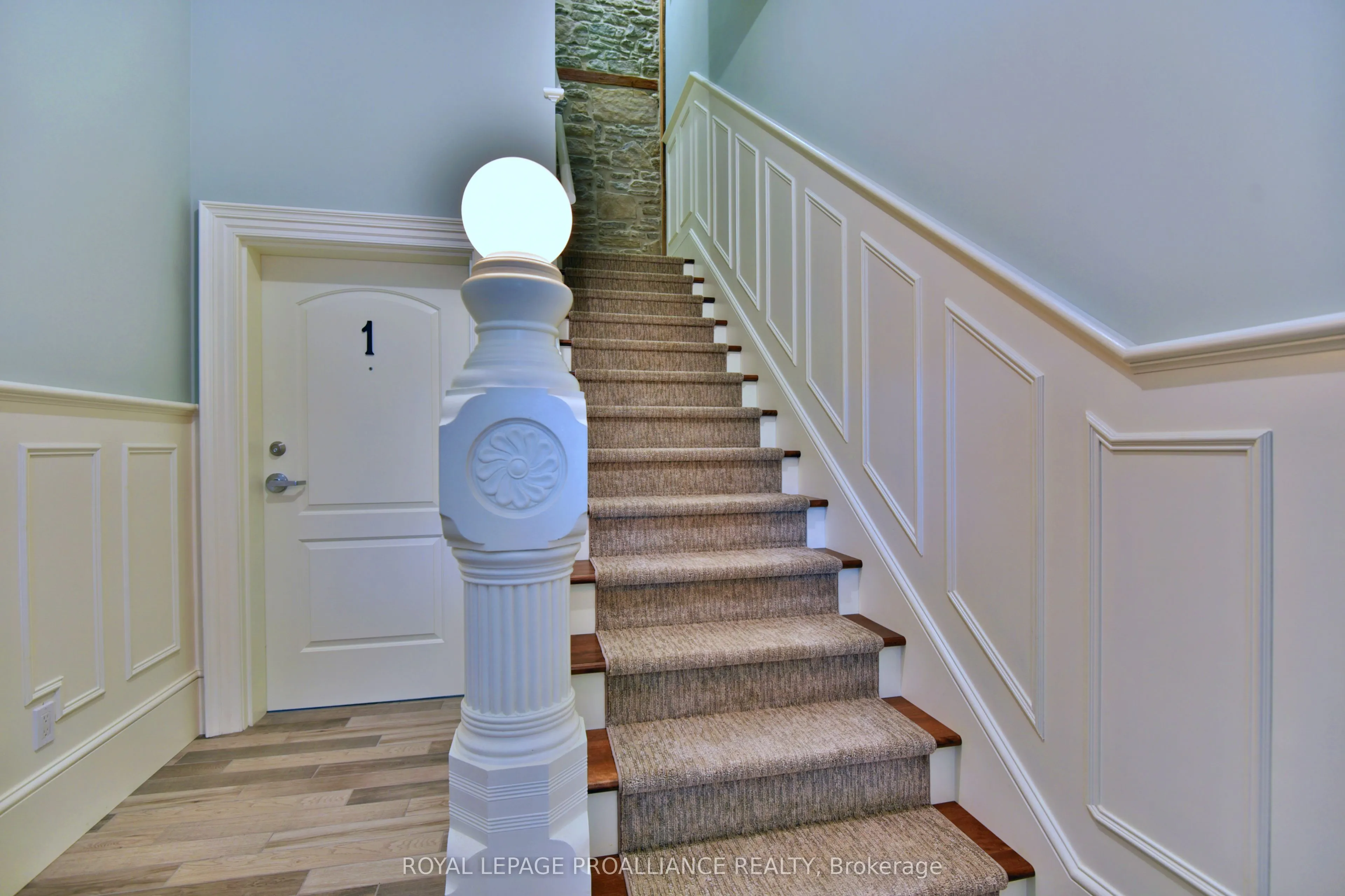 439 Edward Street, #1