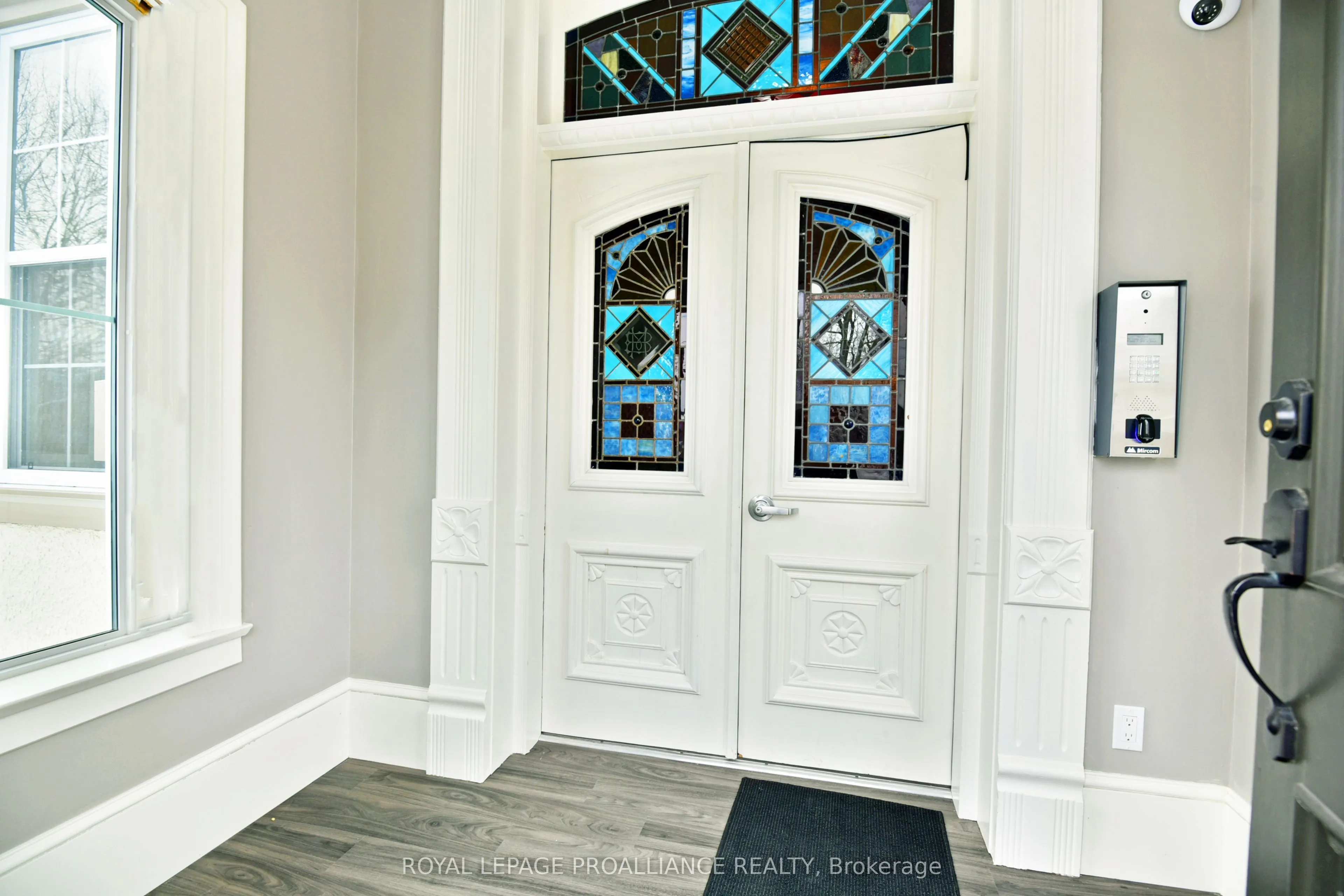 439 Edward Street, #1