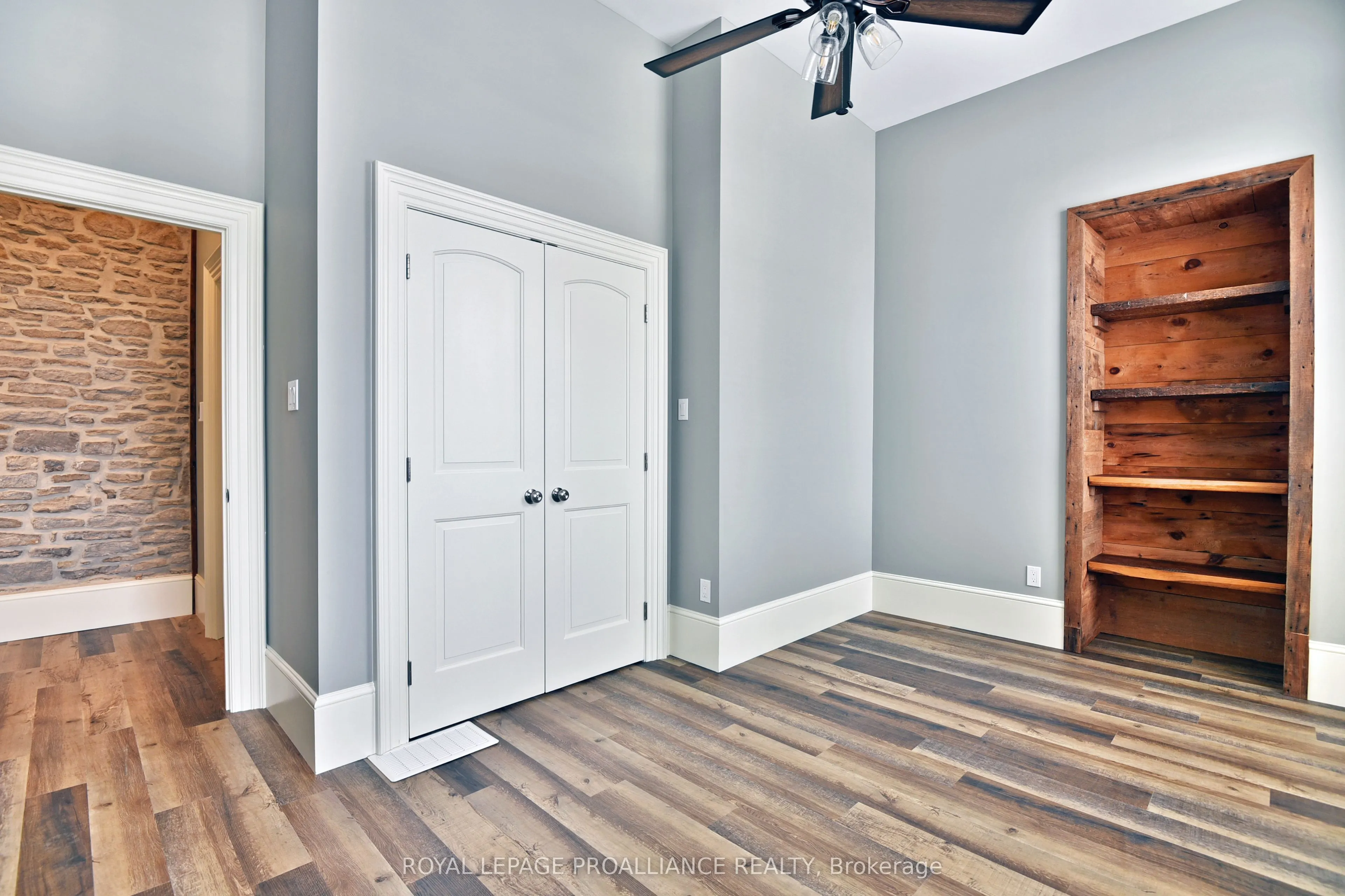 439 Edward Street, #1