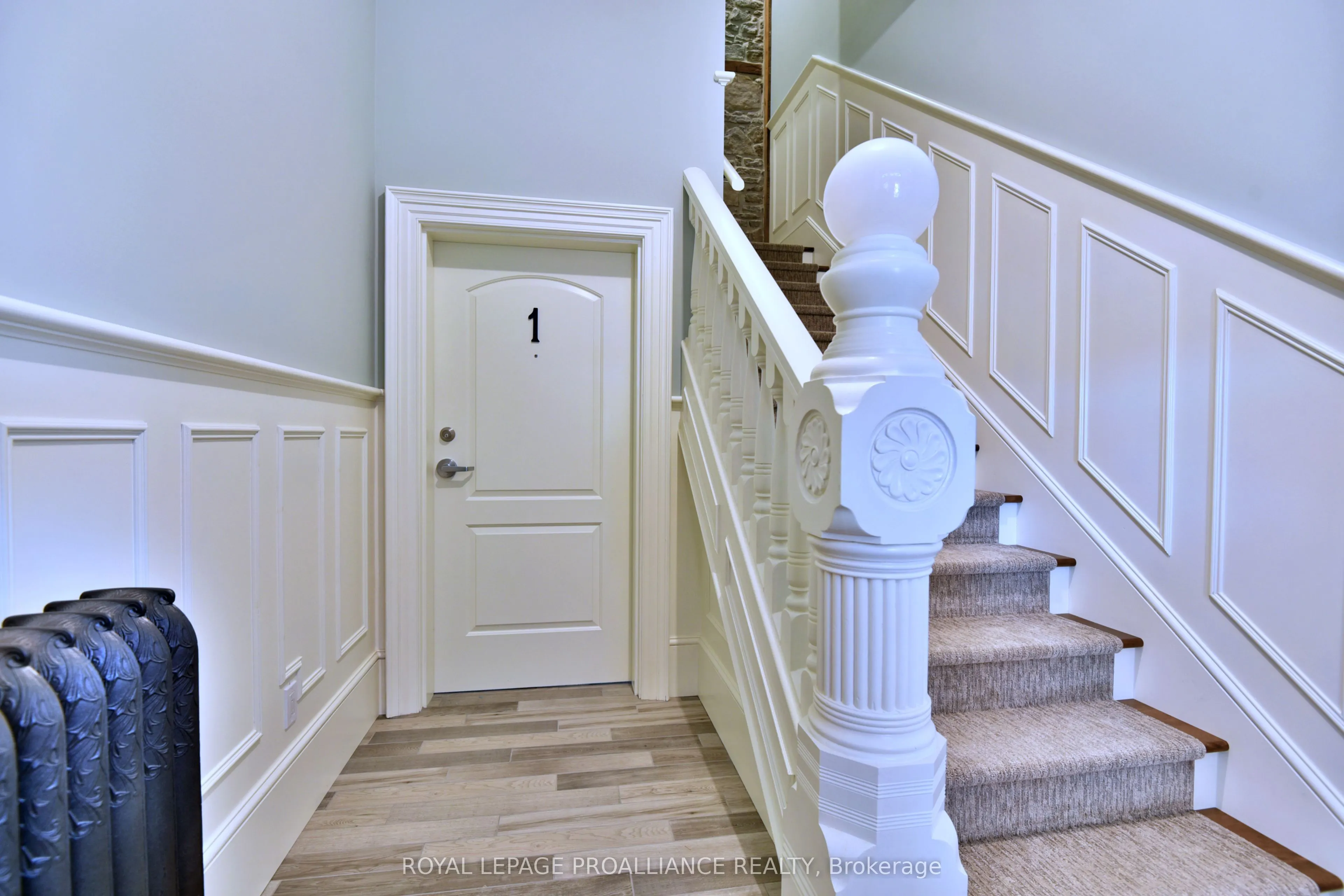 439 Edward Street, #1