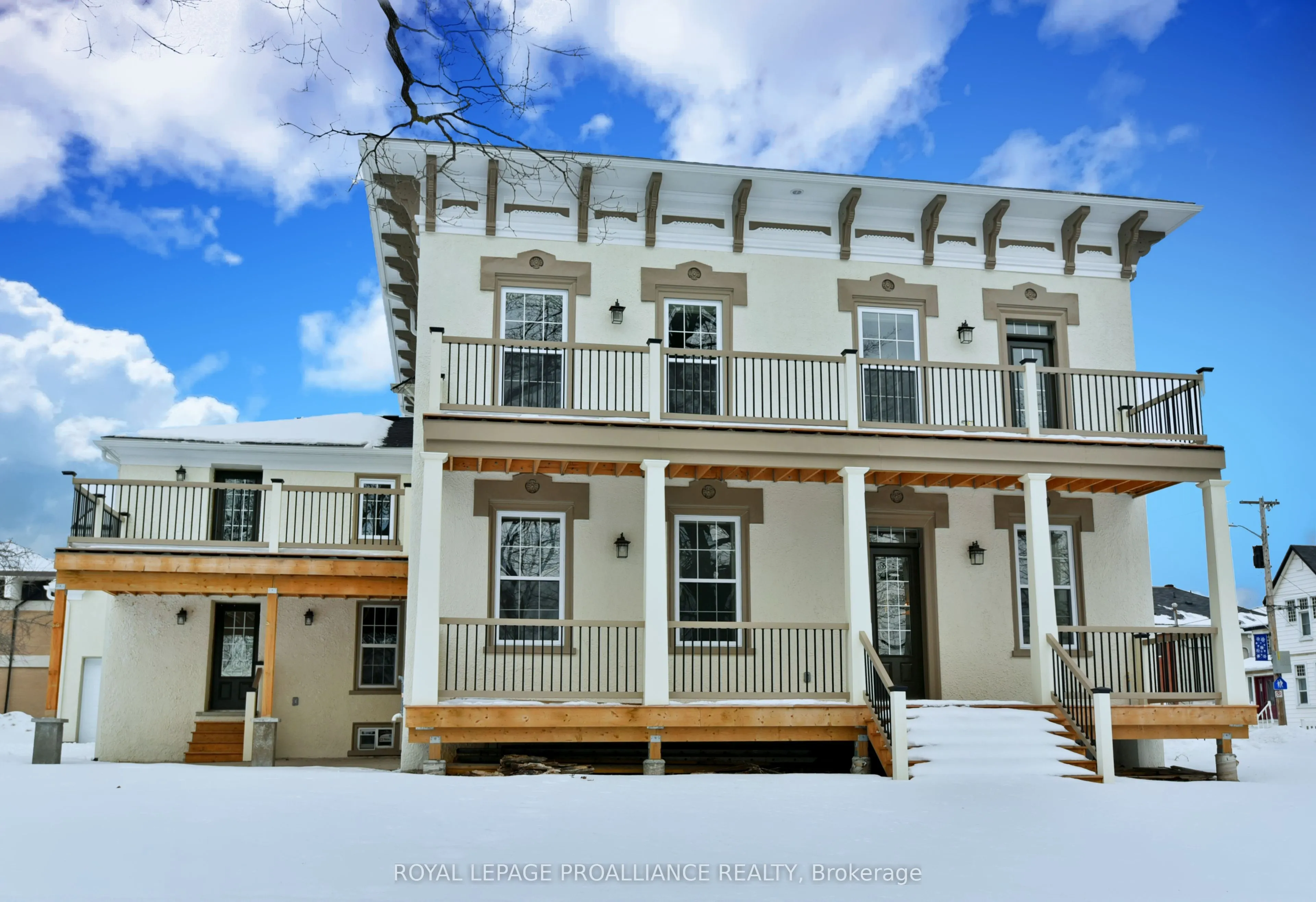 439 Edward Street, #1