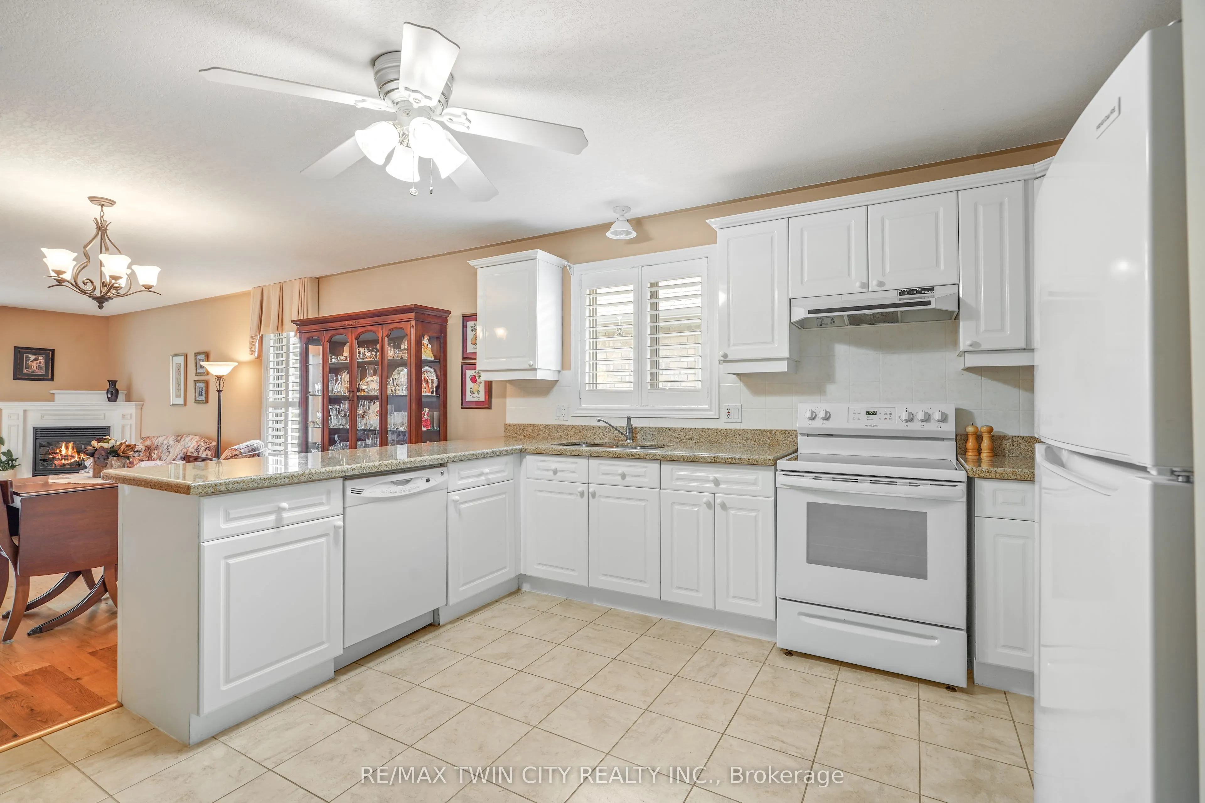 25 Cobden Court, #8