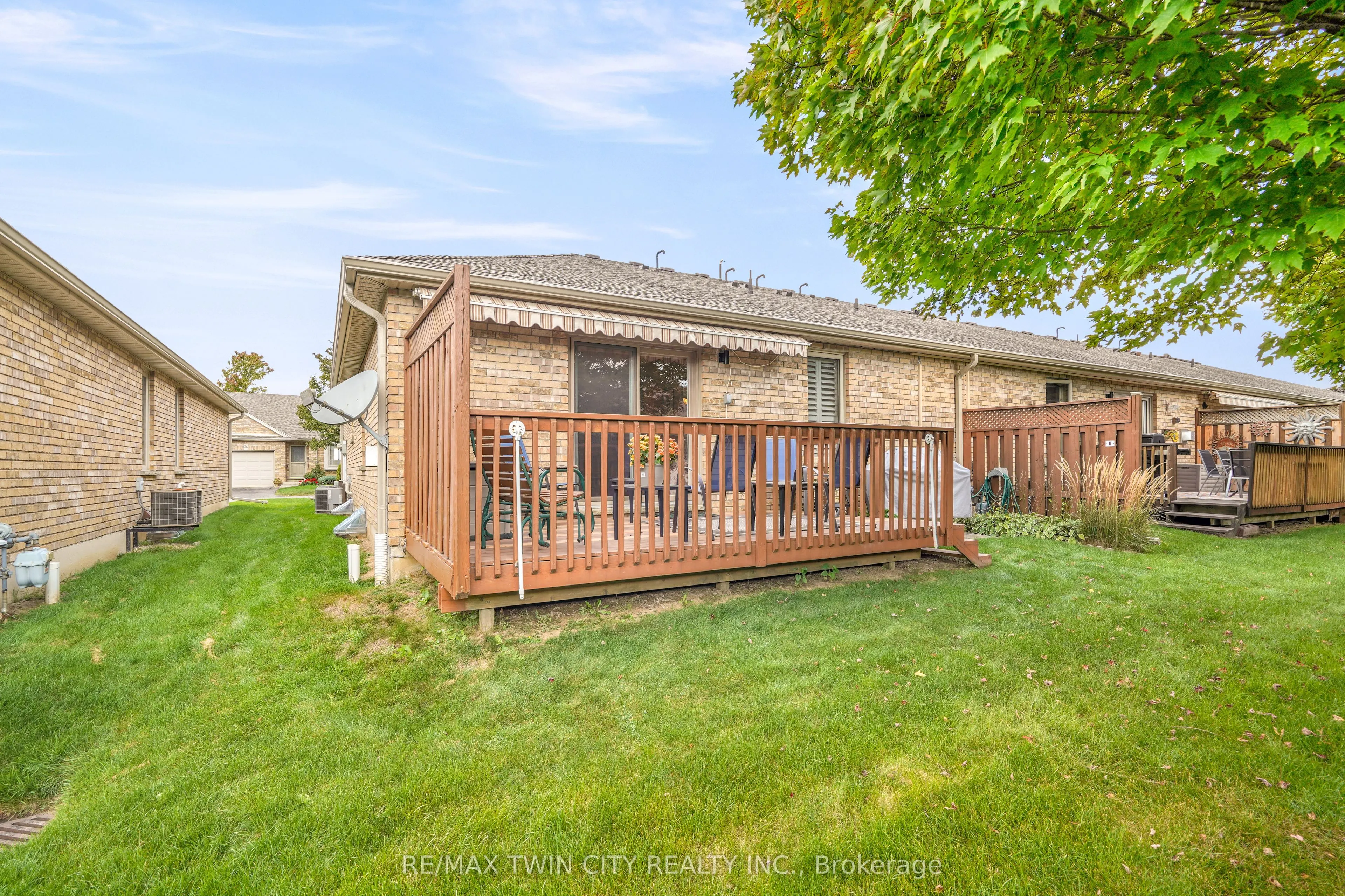 25 Cobden Court, #8