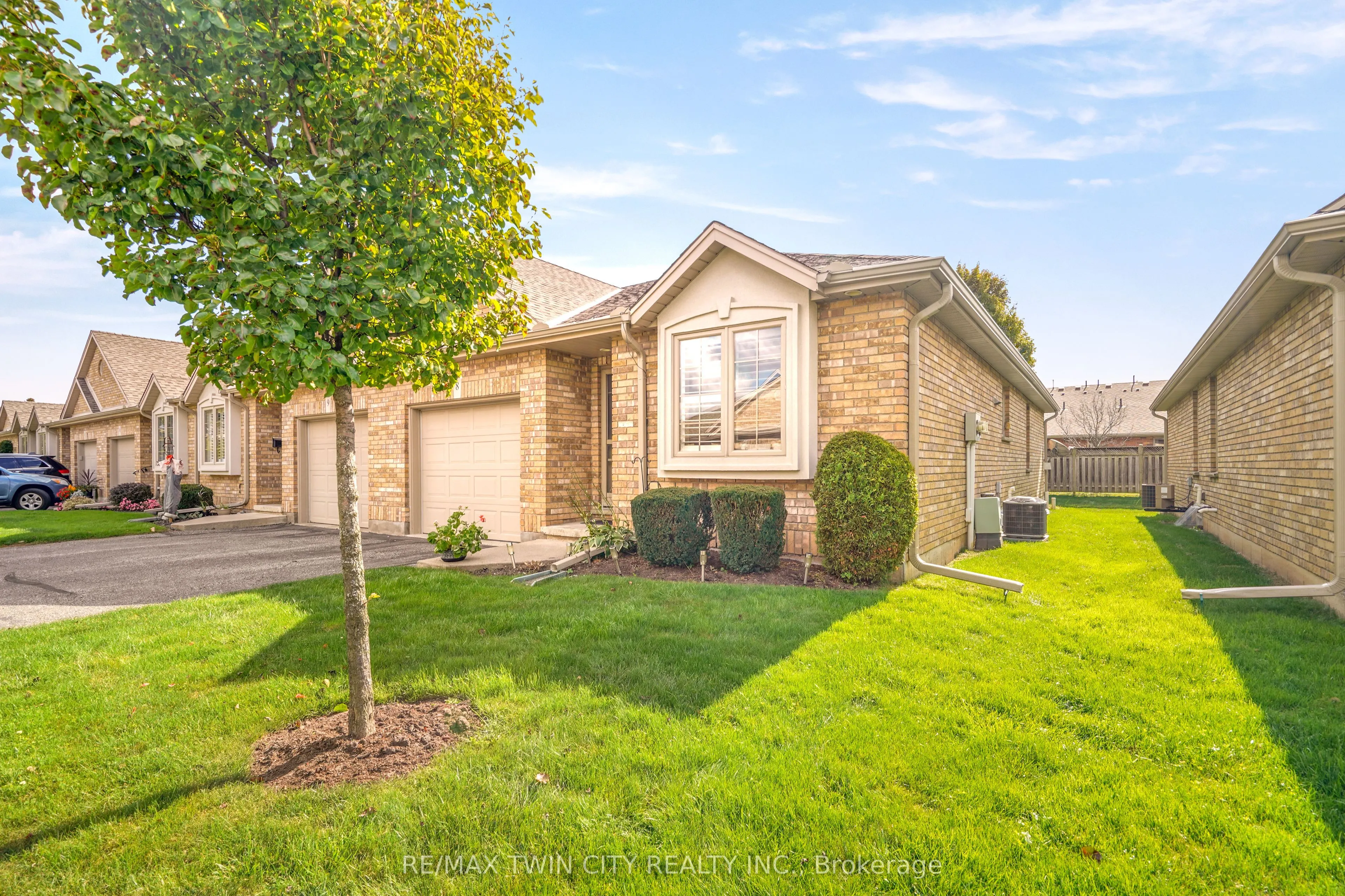 25 Cobden Court, #8