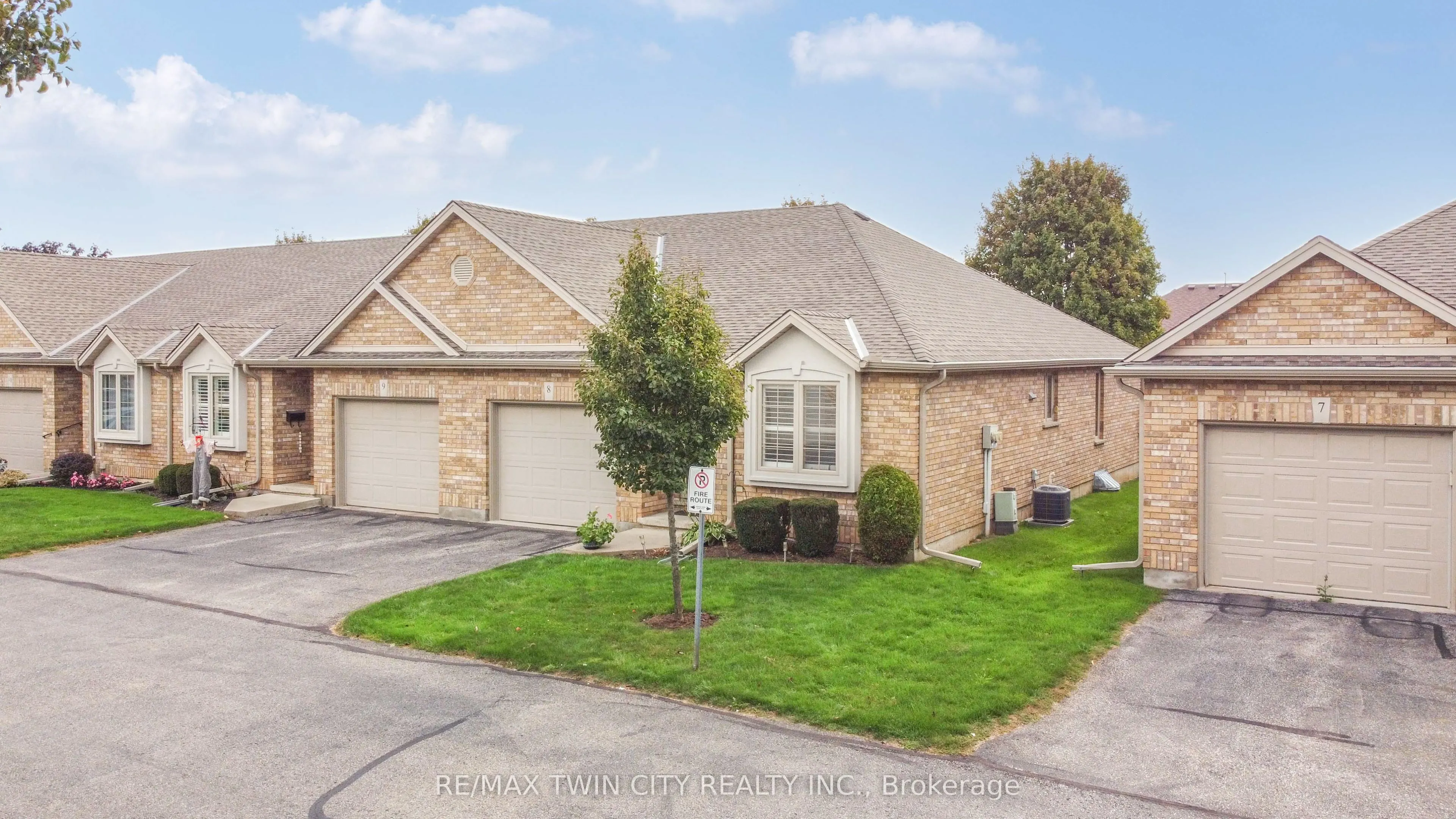 25 Cobden Court, #8