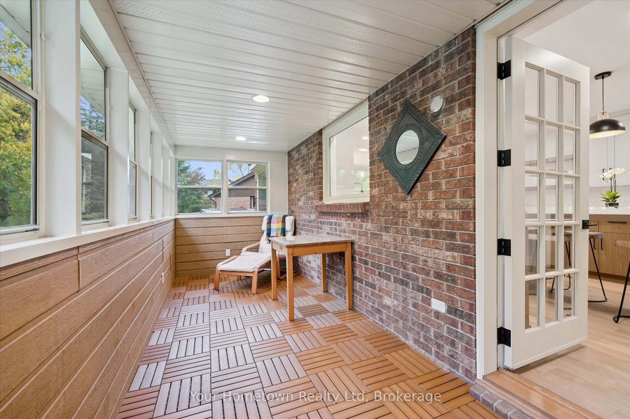 111 Thorndale Place