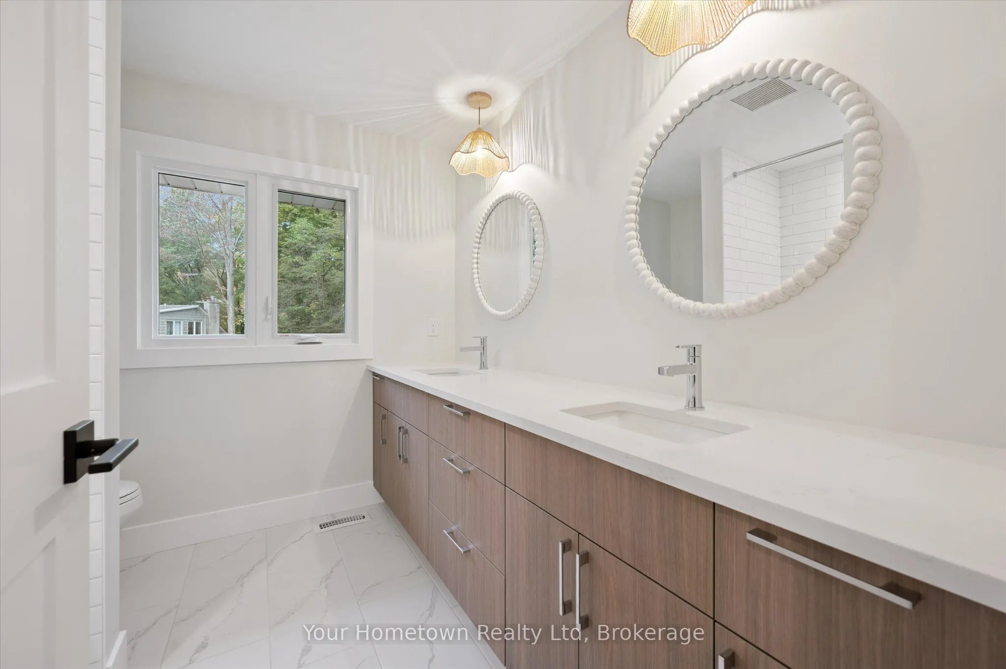 111 Thorndale Place