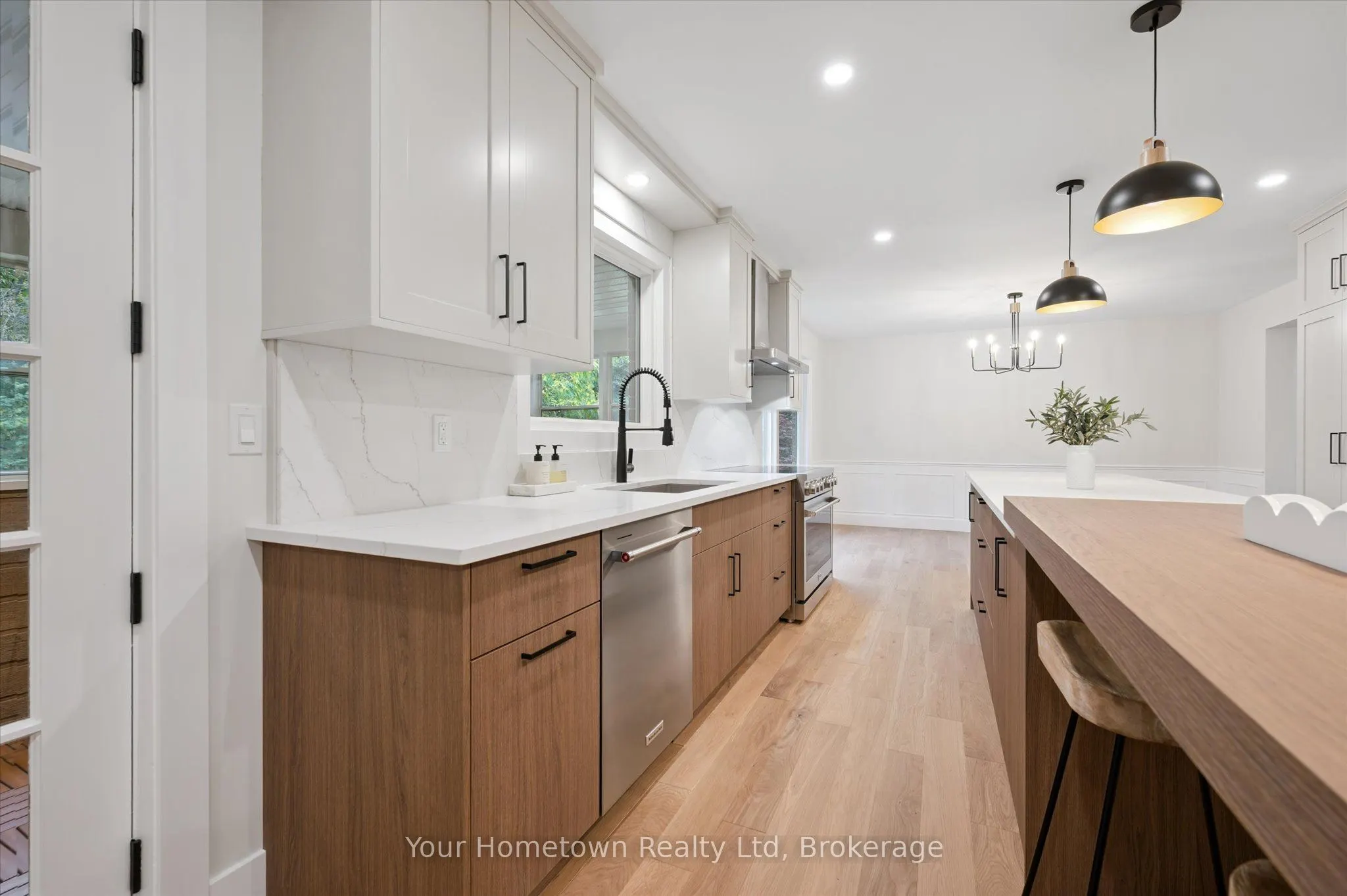 111 Thorndale Place
