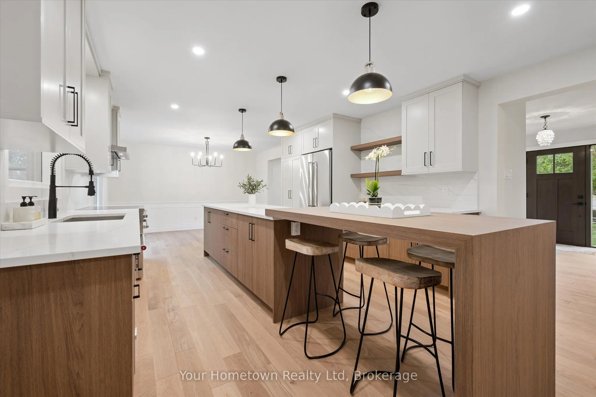 111 Thorndale Place