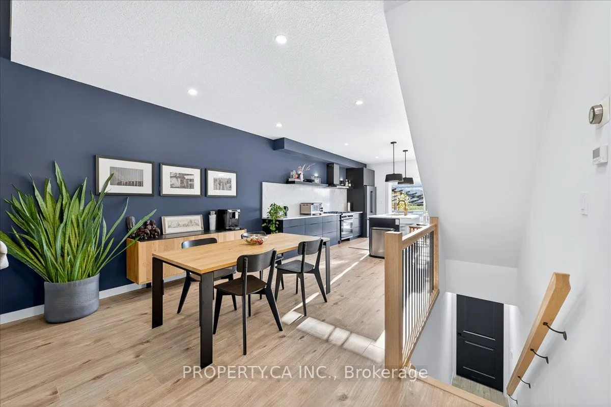 744 Nelson Street W, #9