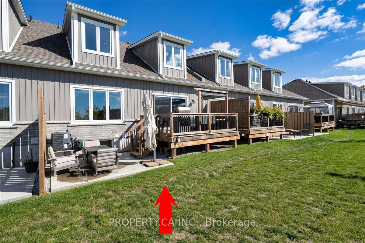 744 Nelson Street W, #9