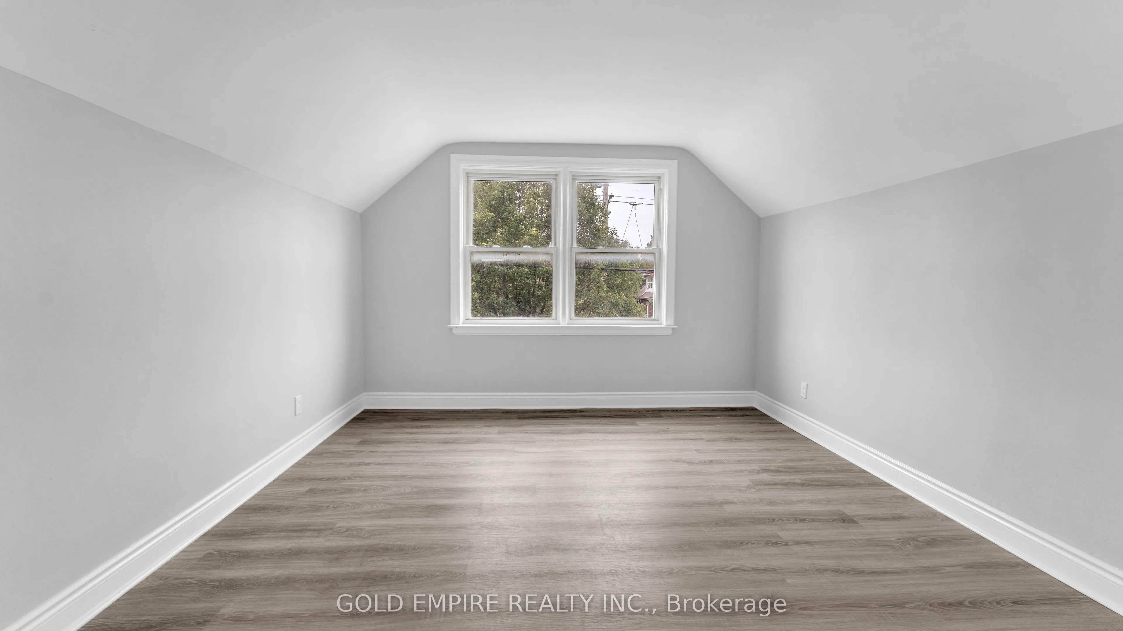 908 Trafalgar Street, #UPPER