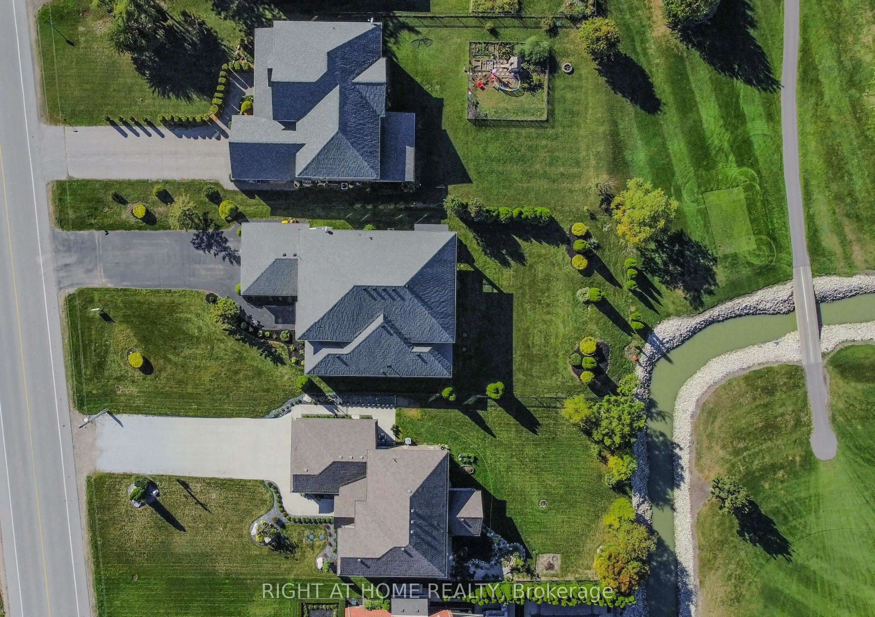843 County Rd 2 Road