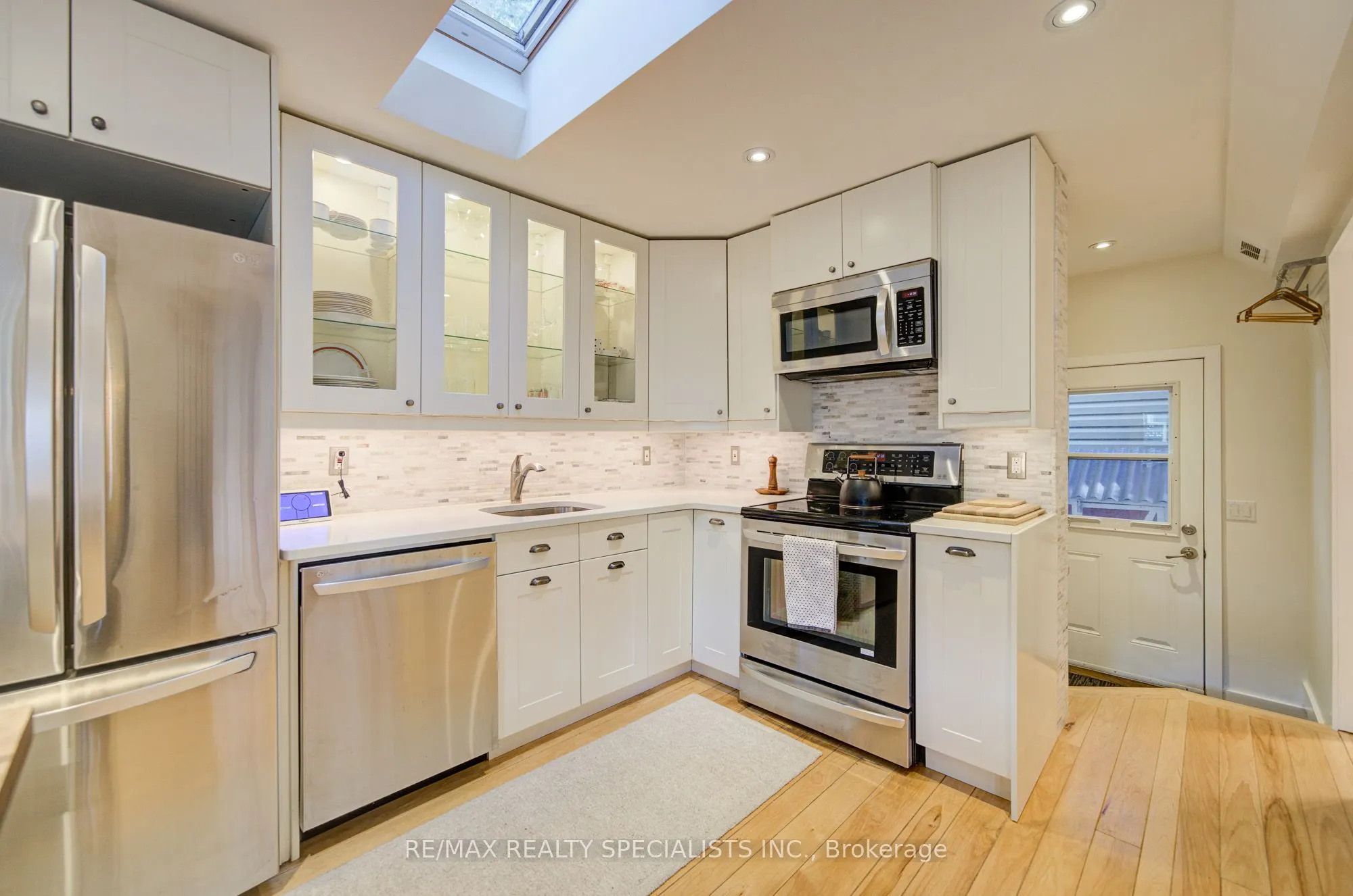 9 Grandview Drive