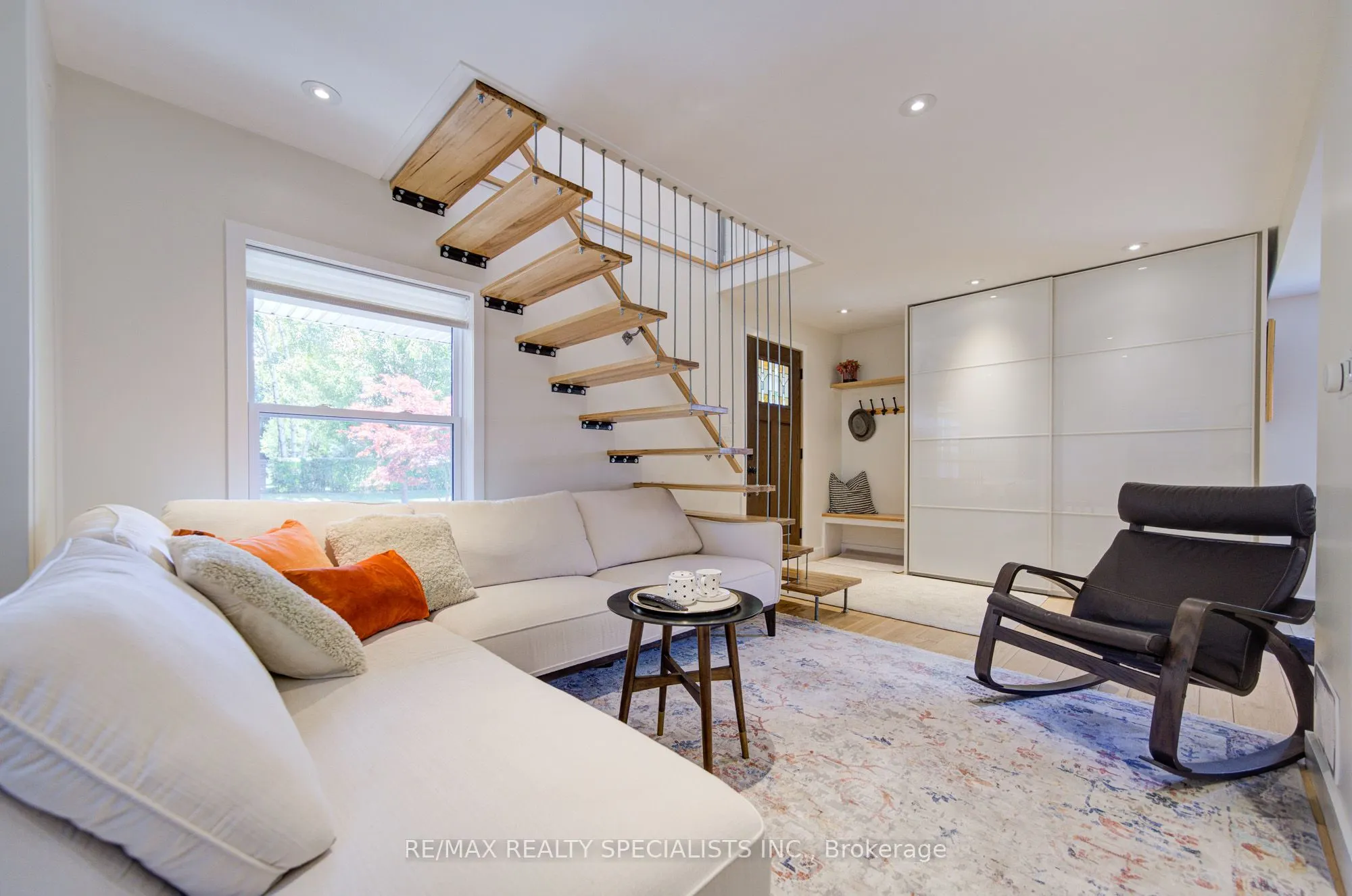 9 Grandview Drive