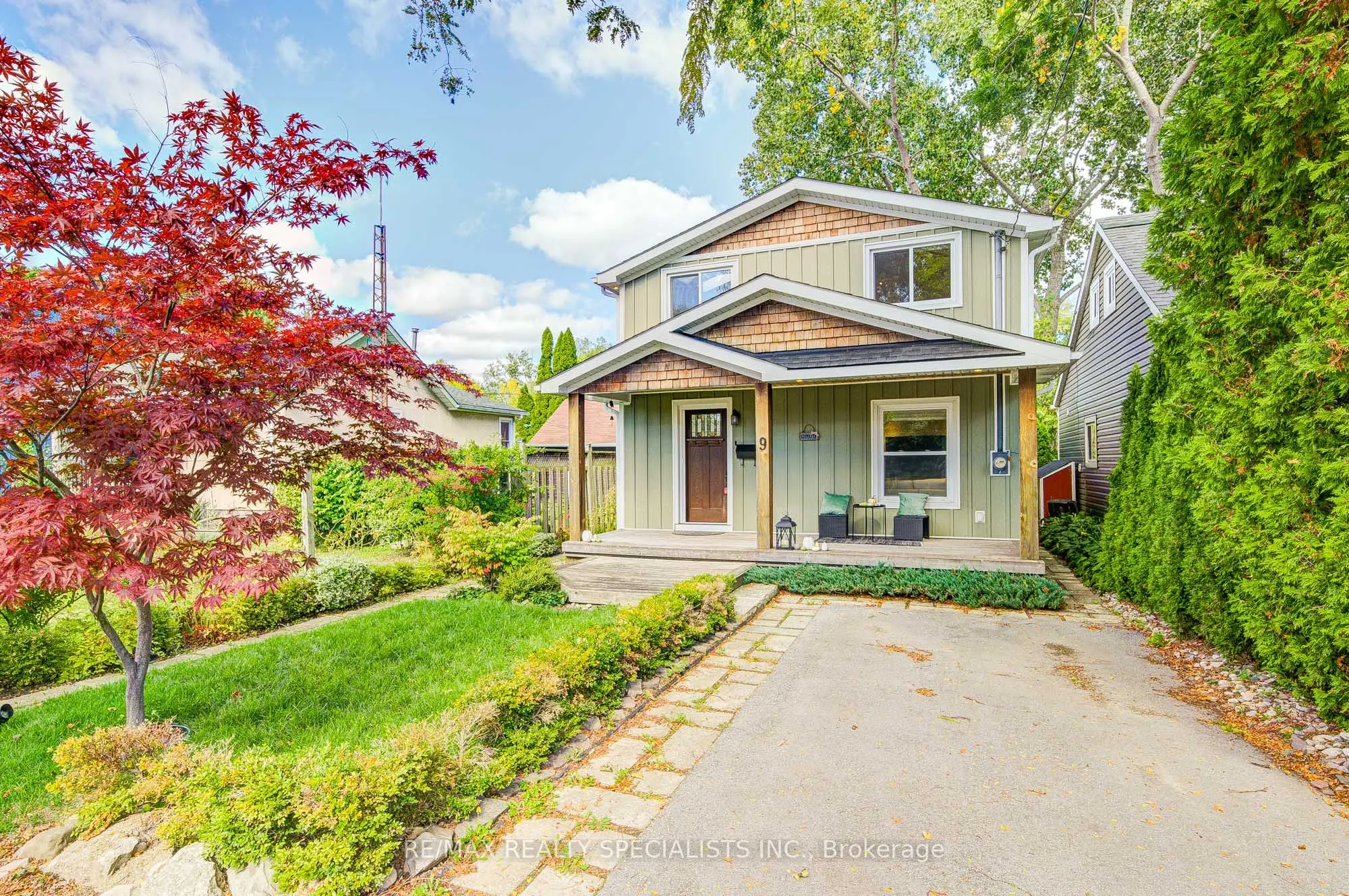 9 Grandview Drive