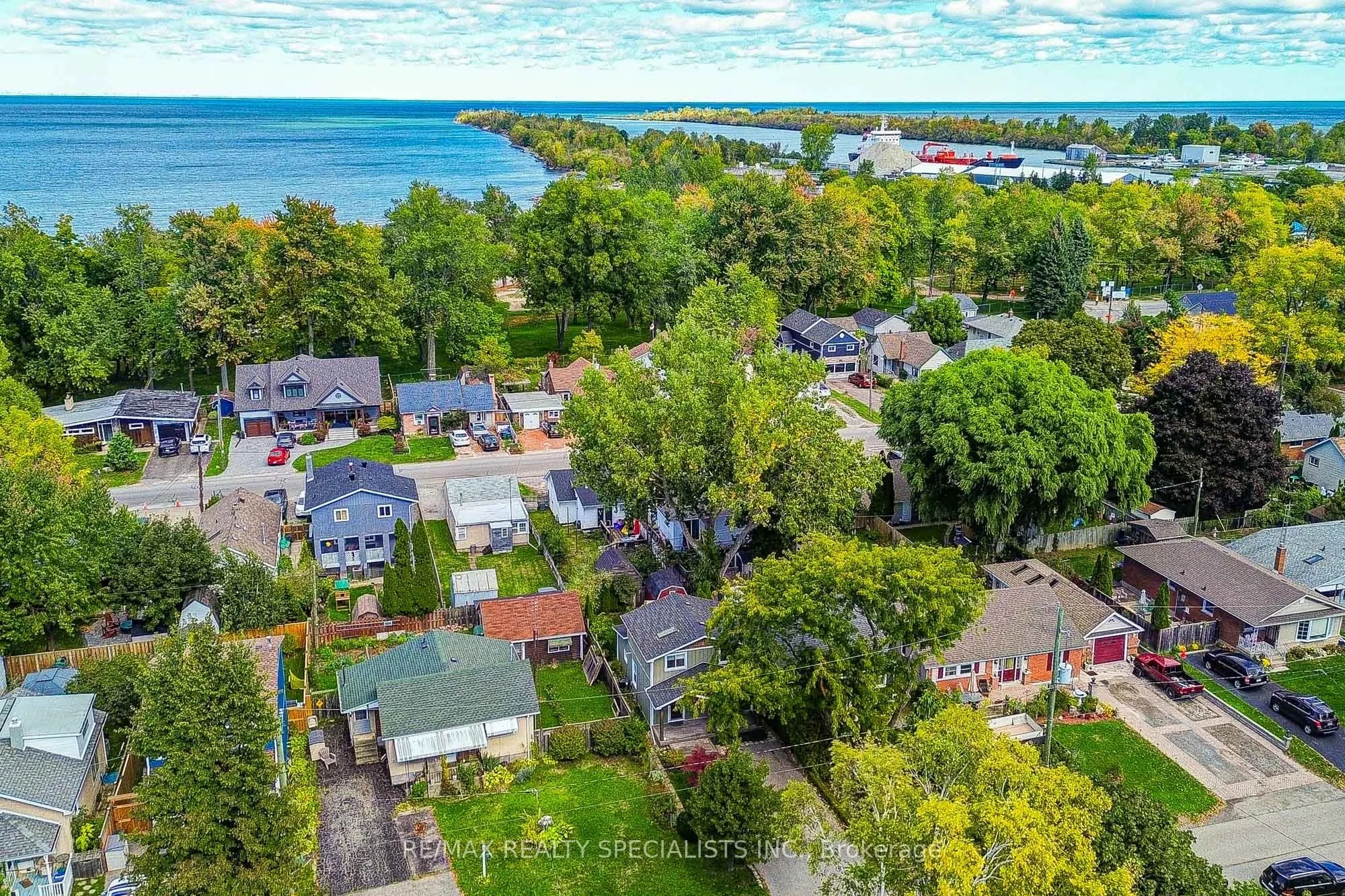9 Grandview Drive