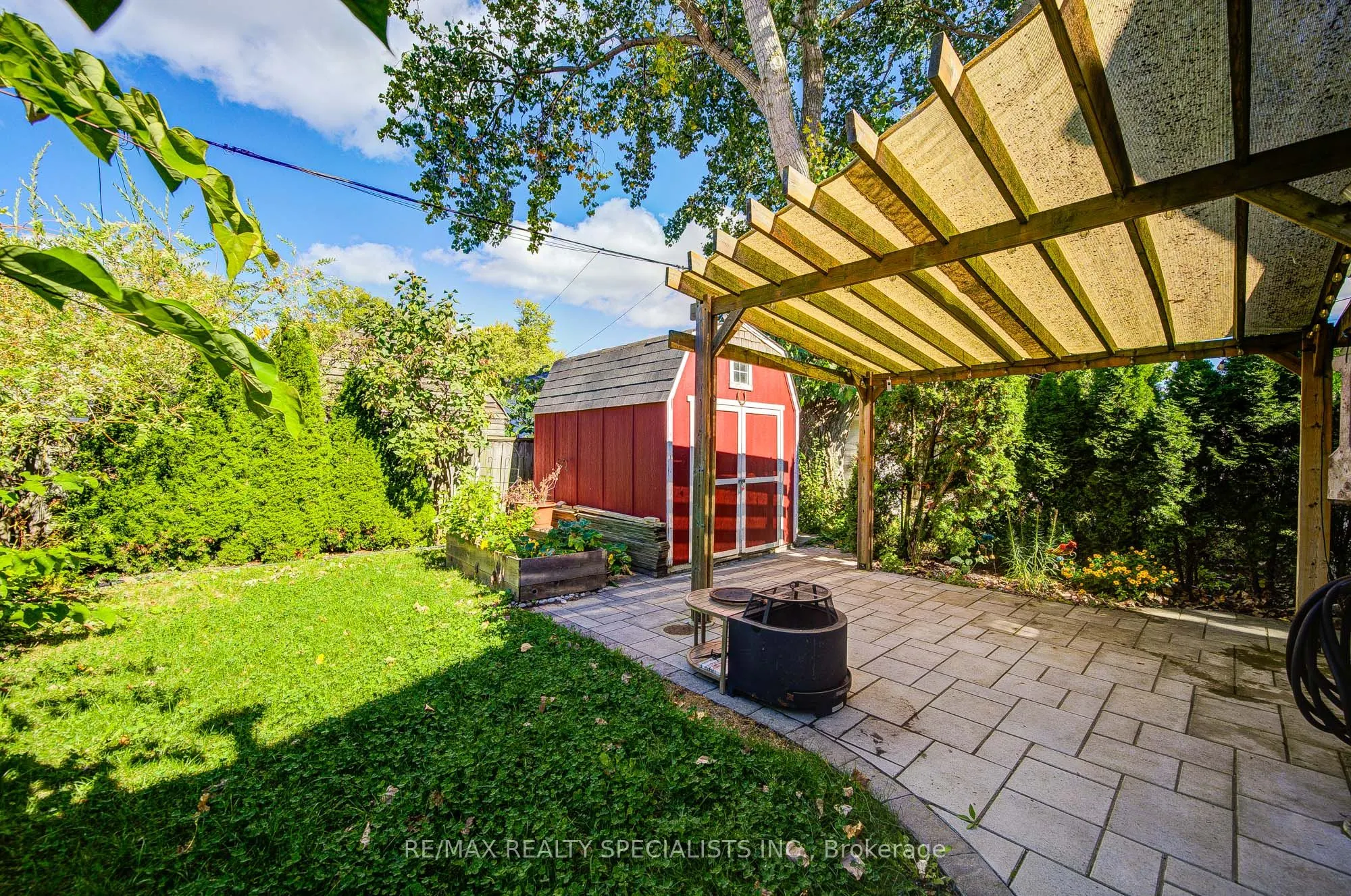 9 Grandview Drive