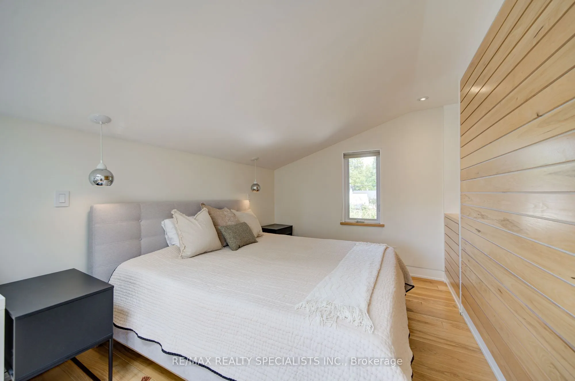 9 Grandview Drive