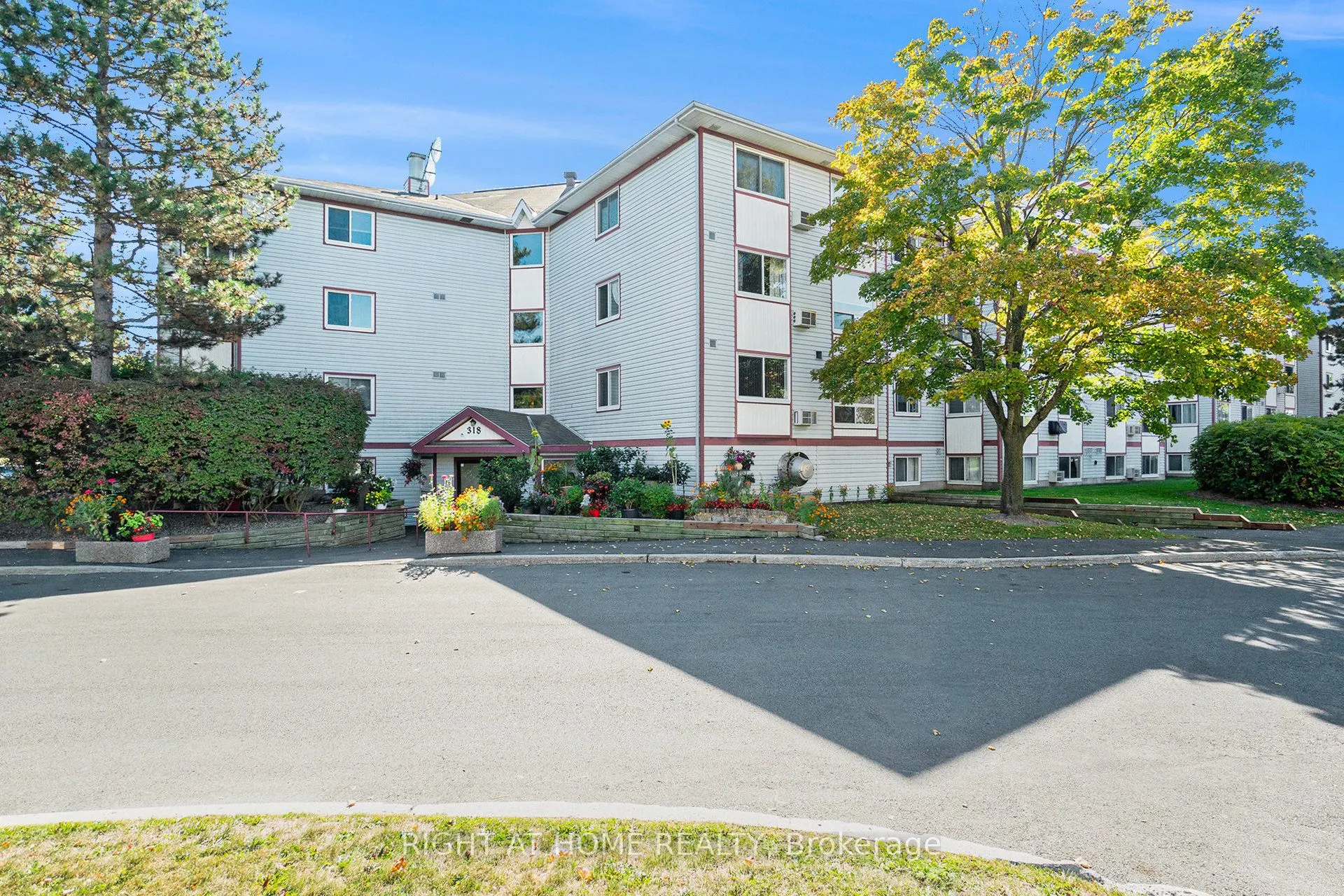 318 Lorry Greenberg Drive, #107
