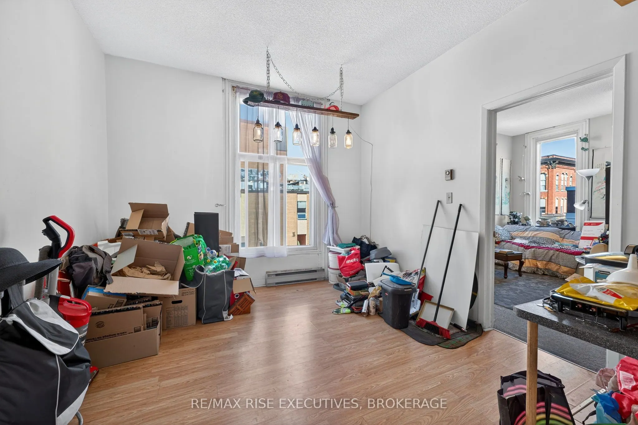15 Montreal Street