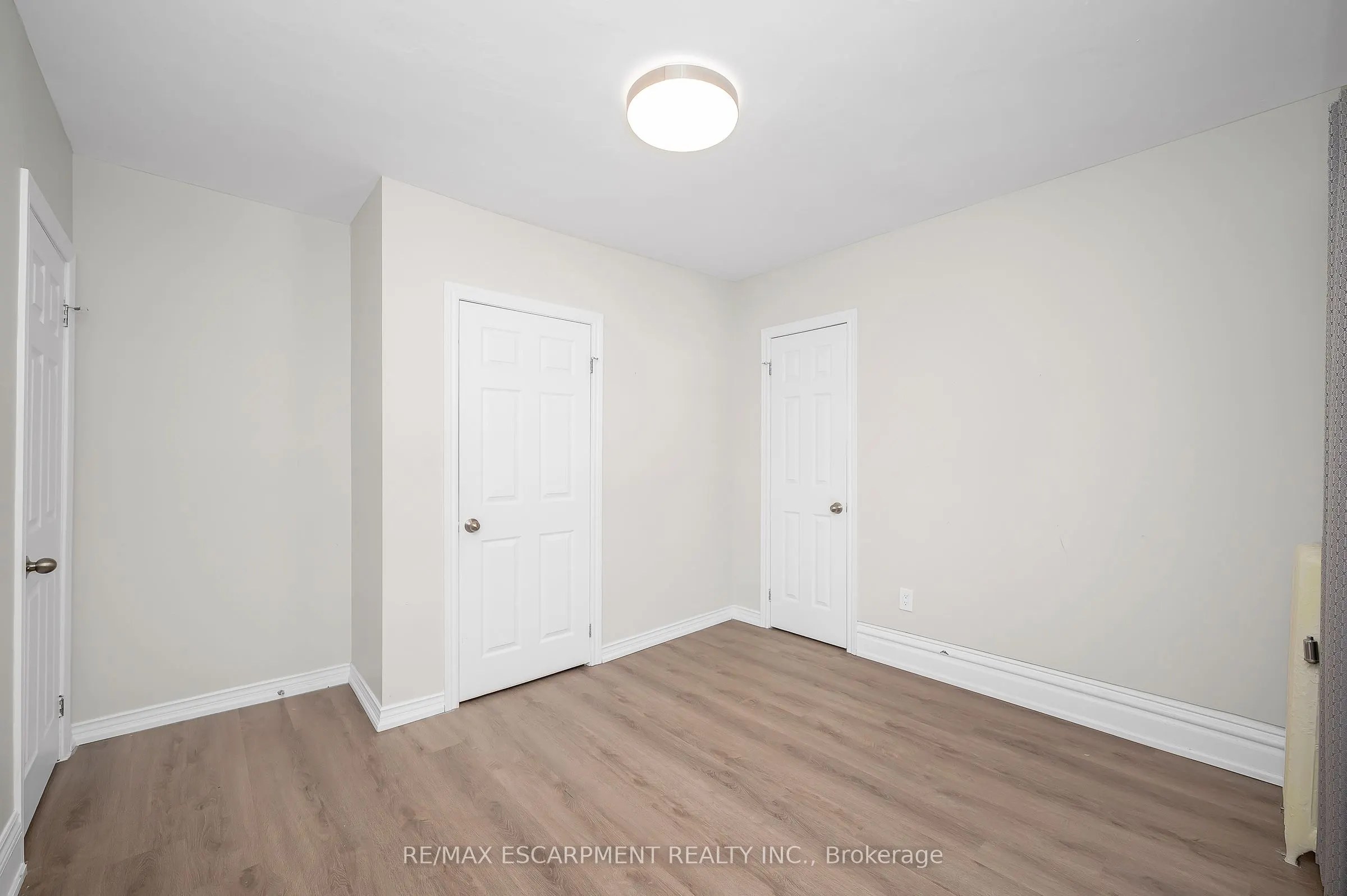 142 Caroline Street S, #6