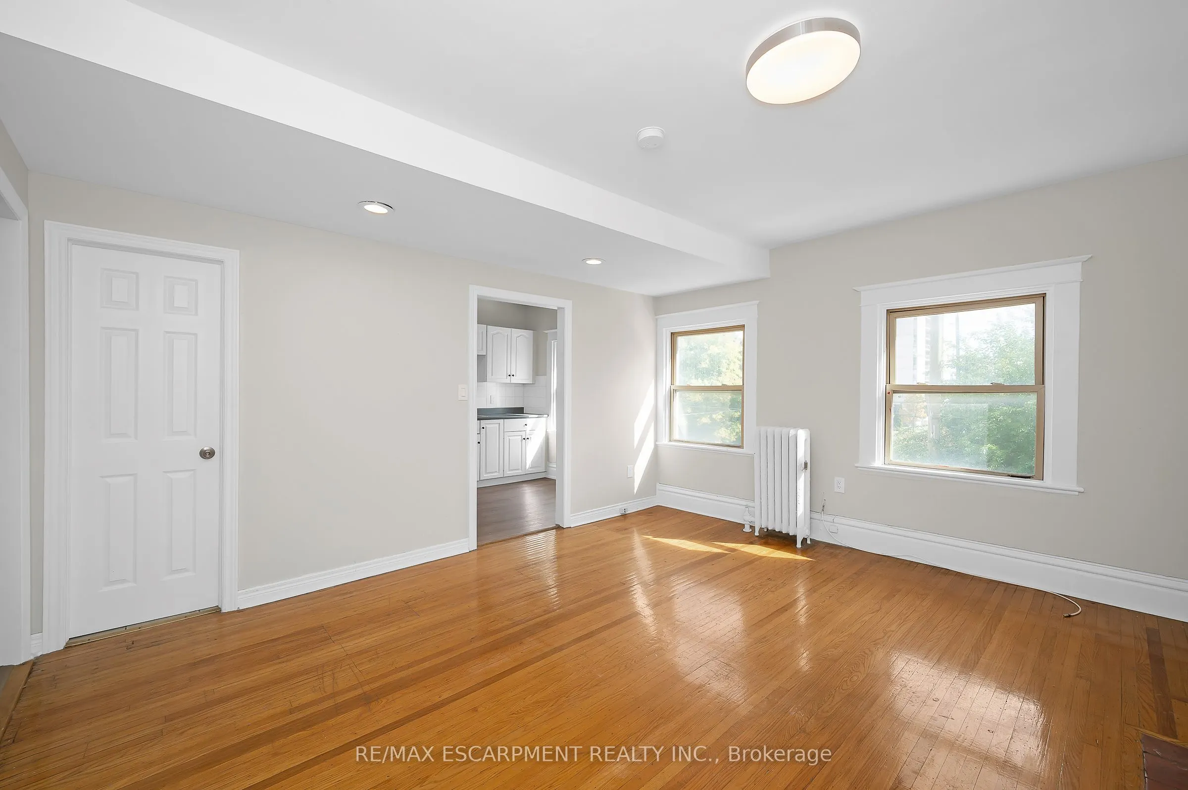 142 Caroline Street S, #6