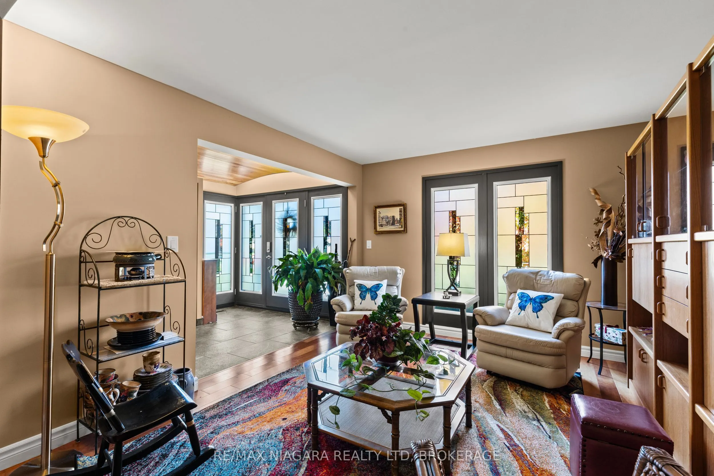 4 KARSAM Court