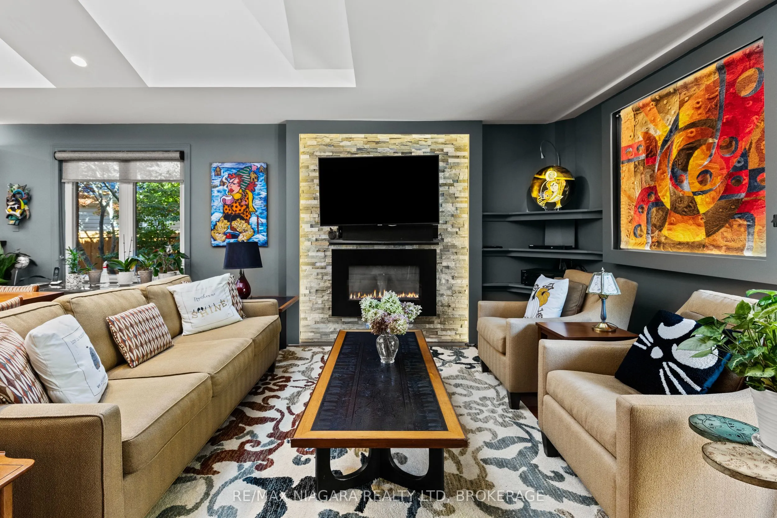 4 KARSAM Court