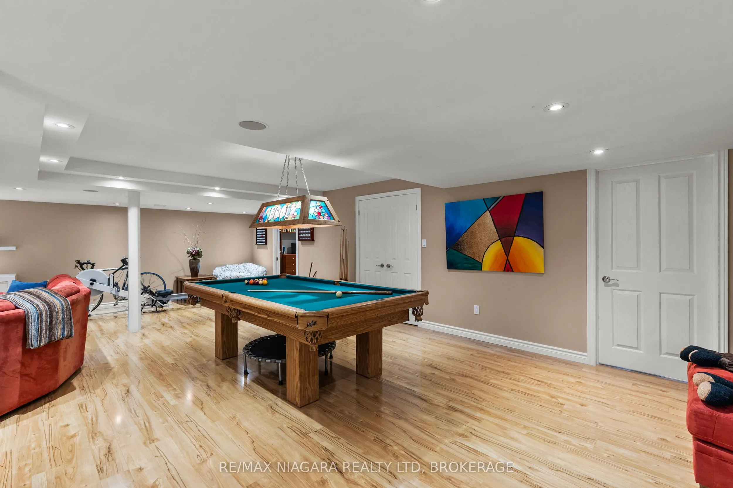 4 KARSAM Court