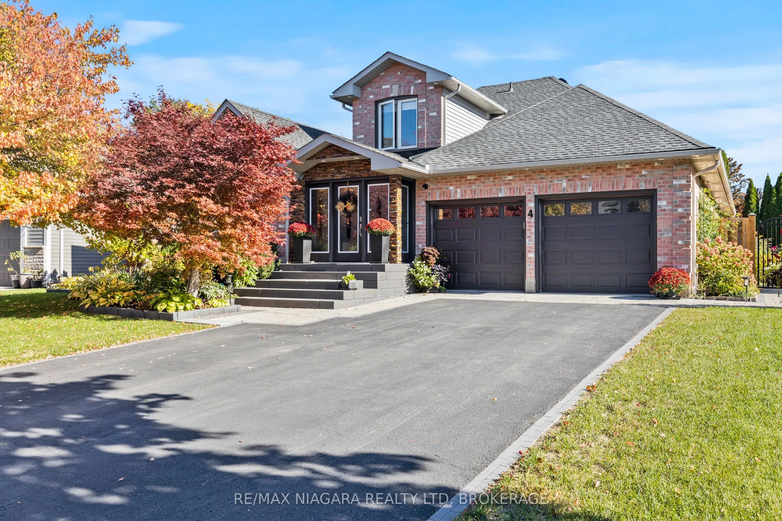 4 KARSAM Court