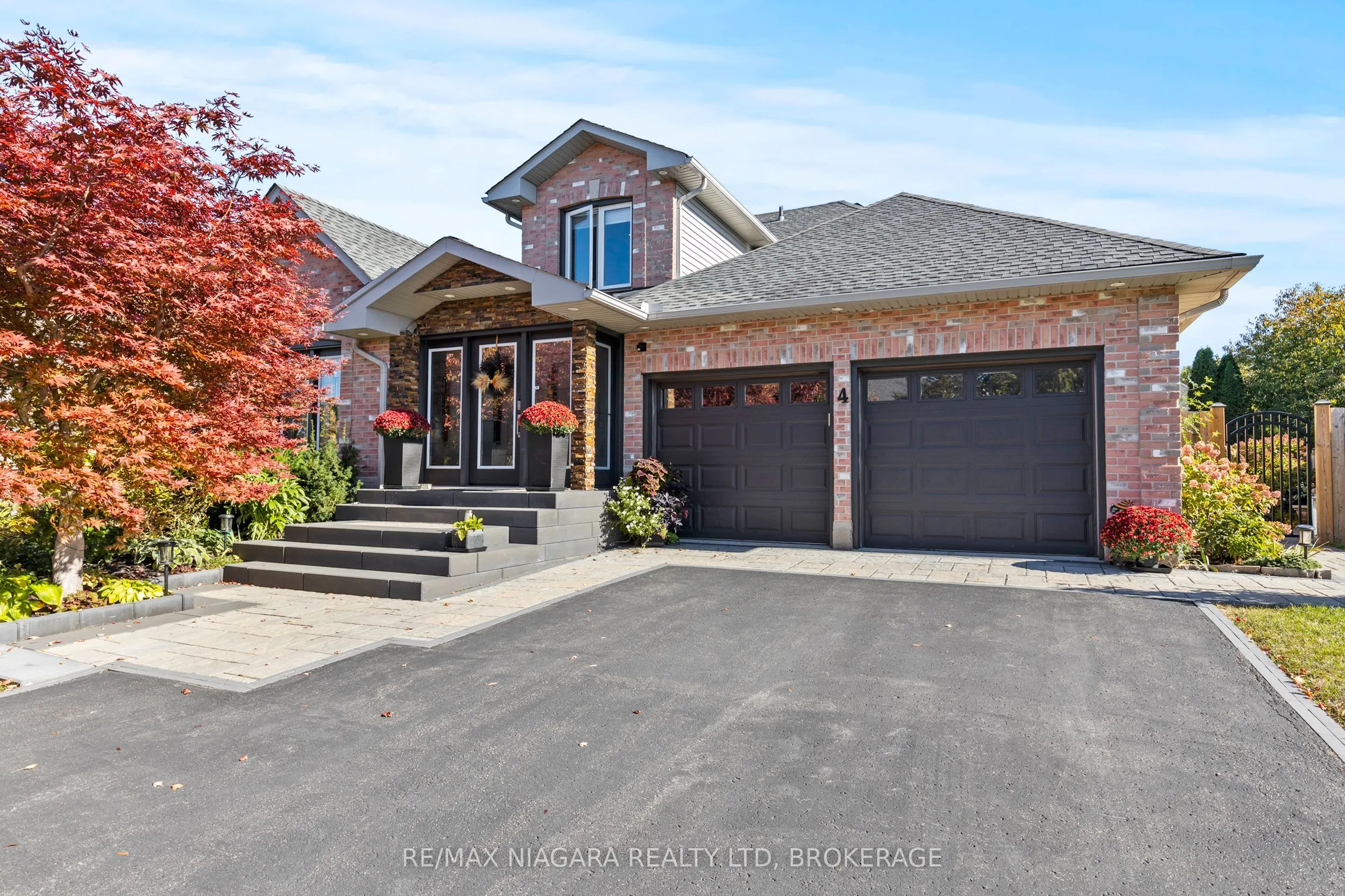 4 KARSAM Court