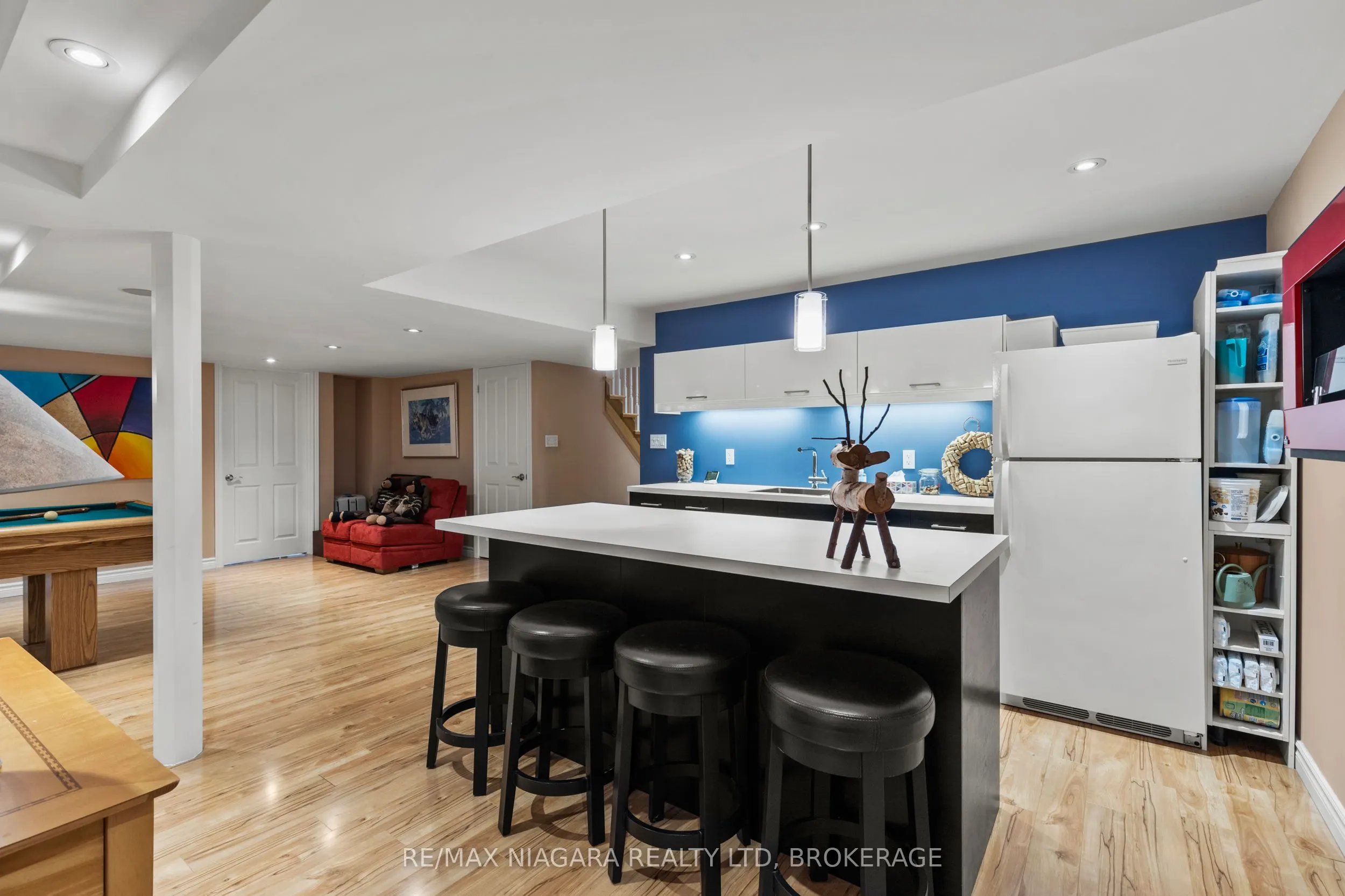4 KARSAM Court