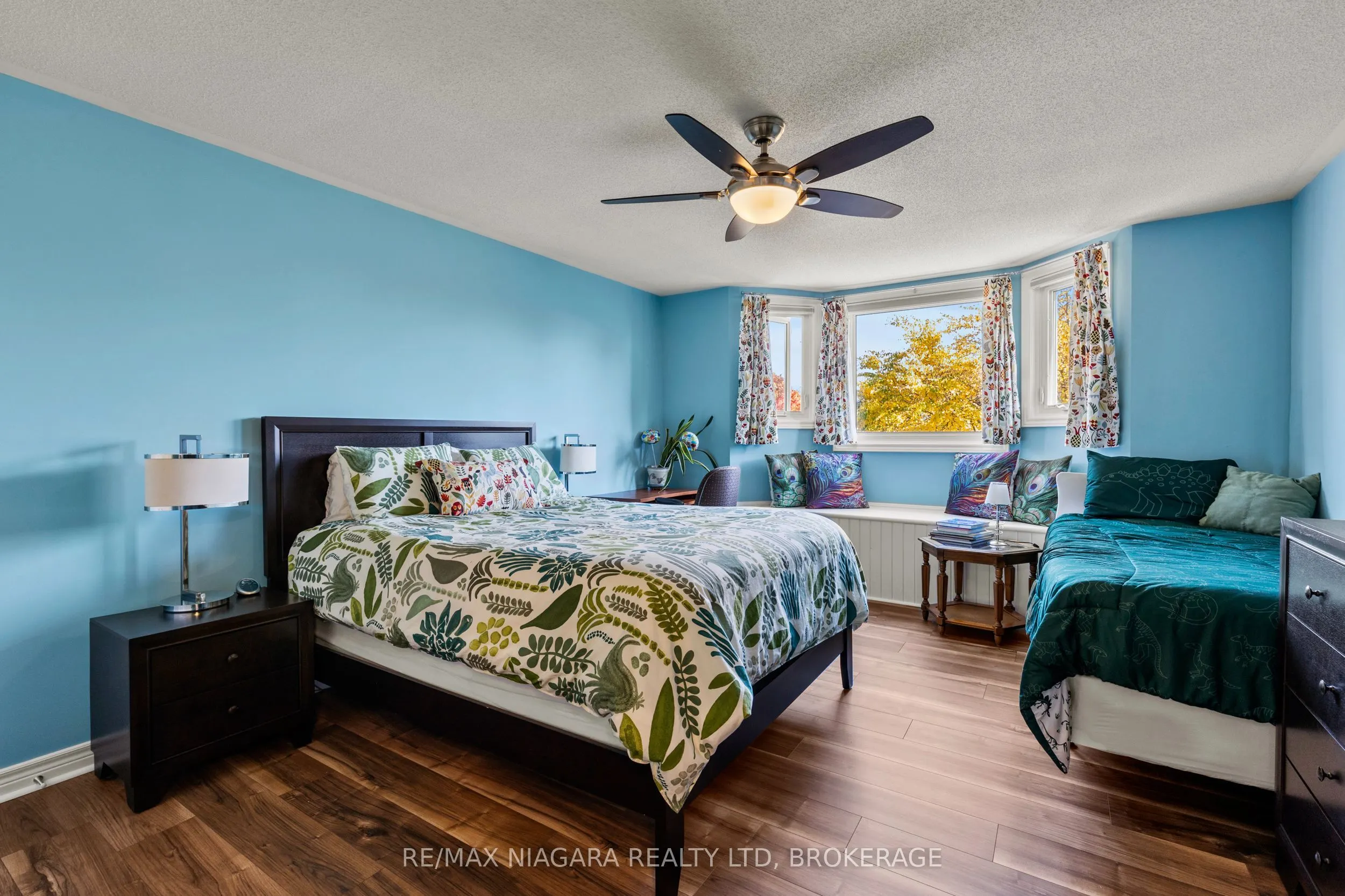 4 KARSAM Court