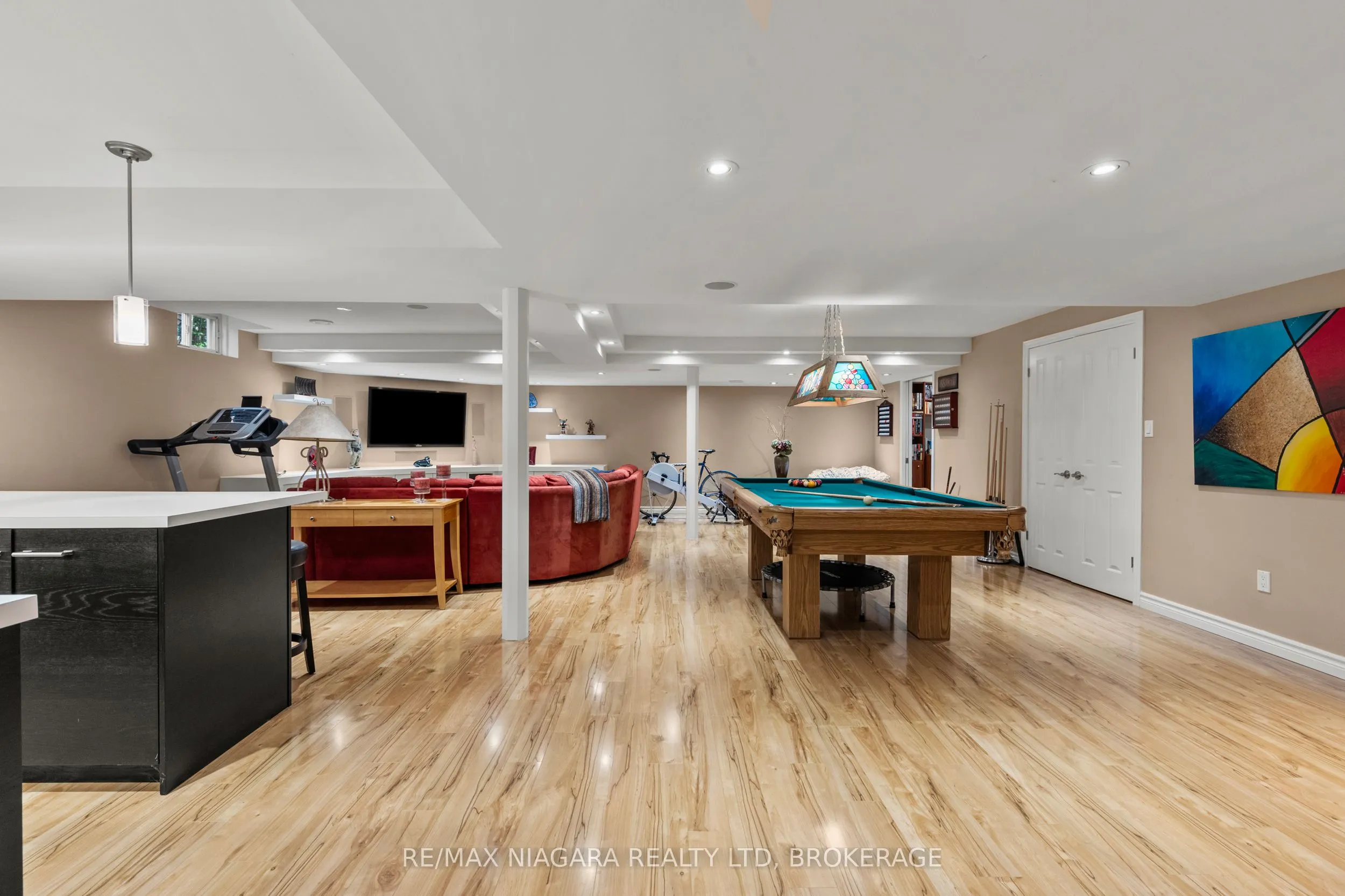 4 KARSAM Court