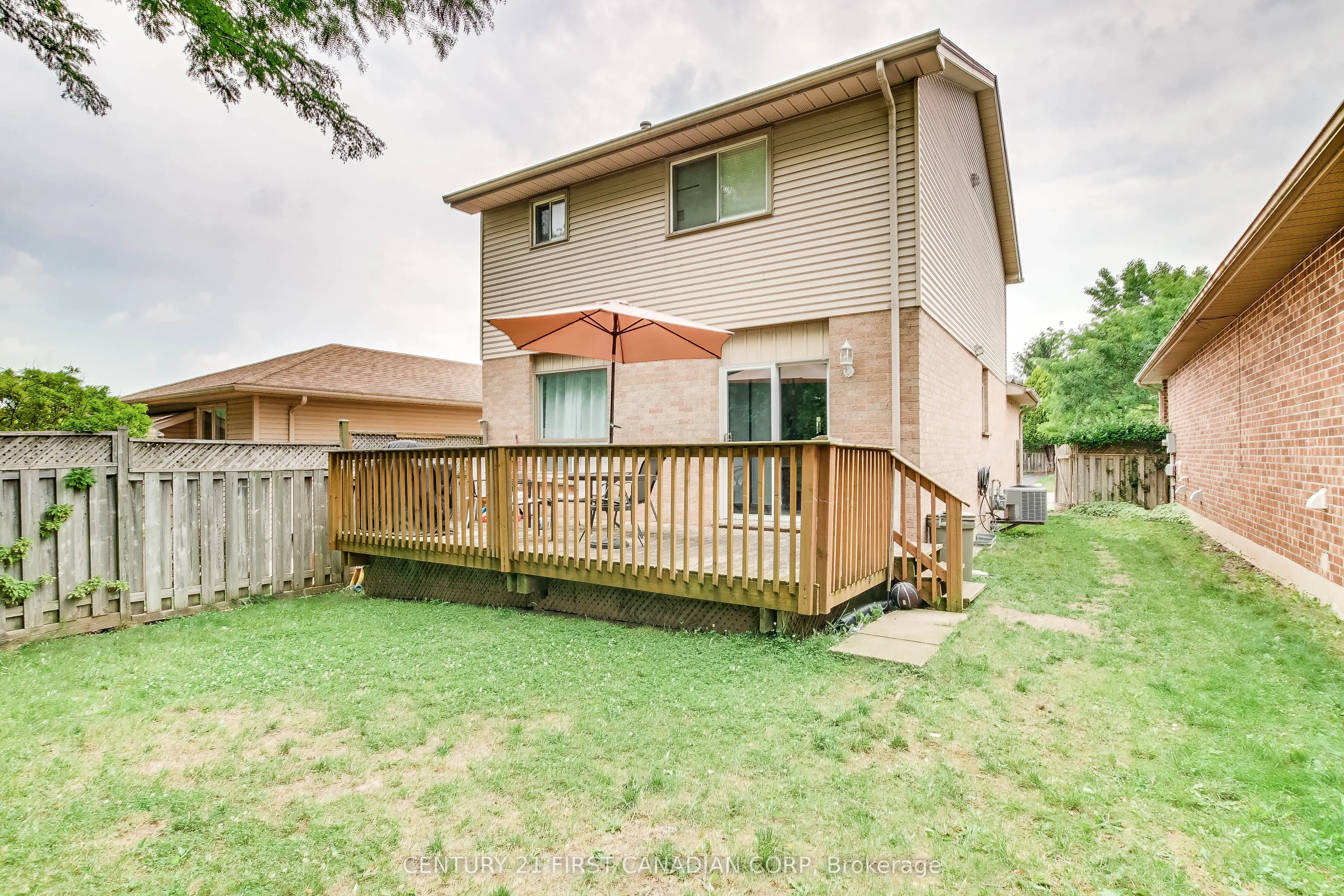 27 Gerald Crescent