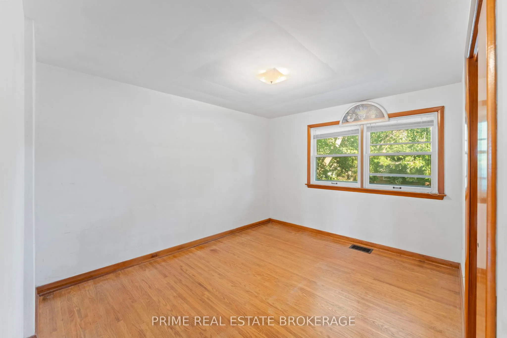 367 Ridout Street