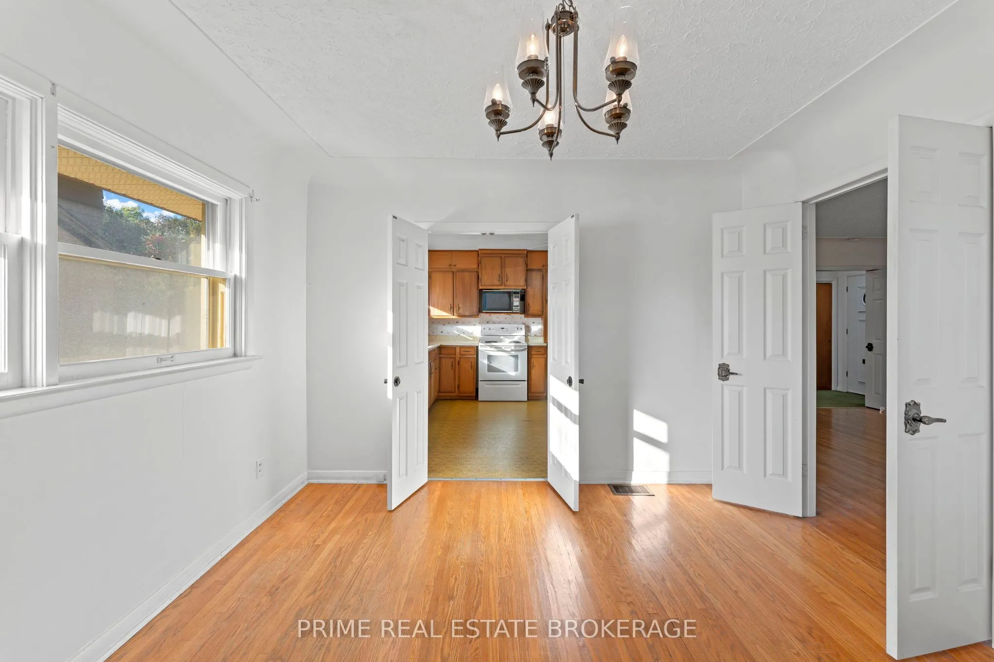367 Ridout Street