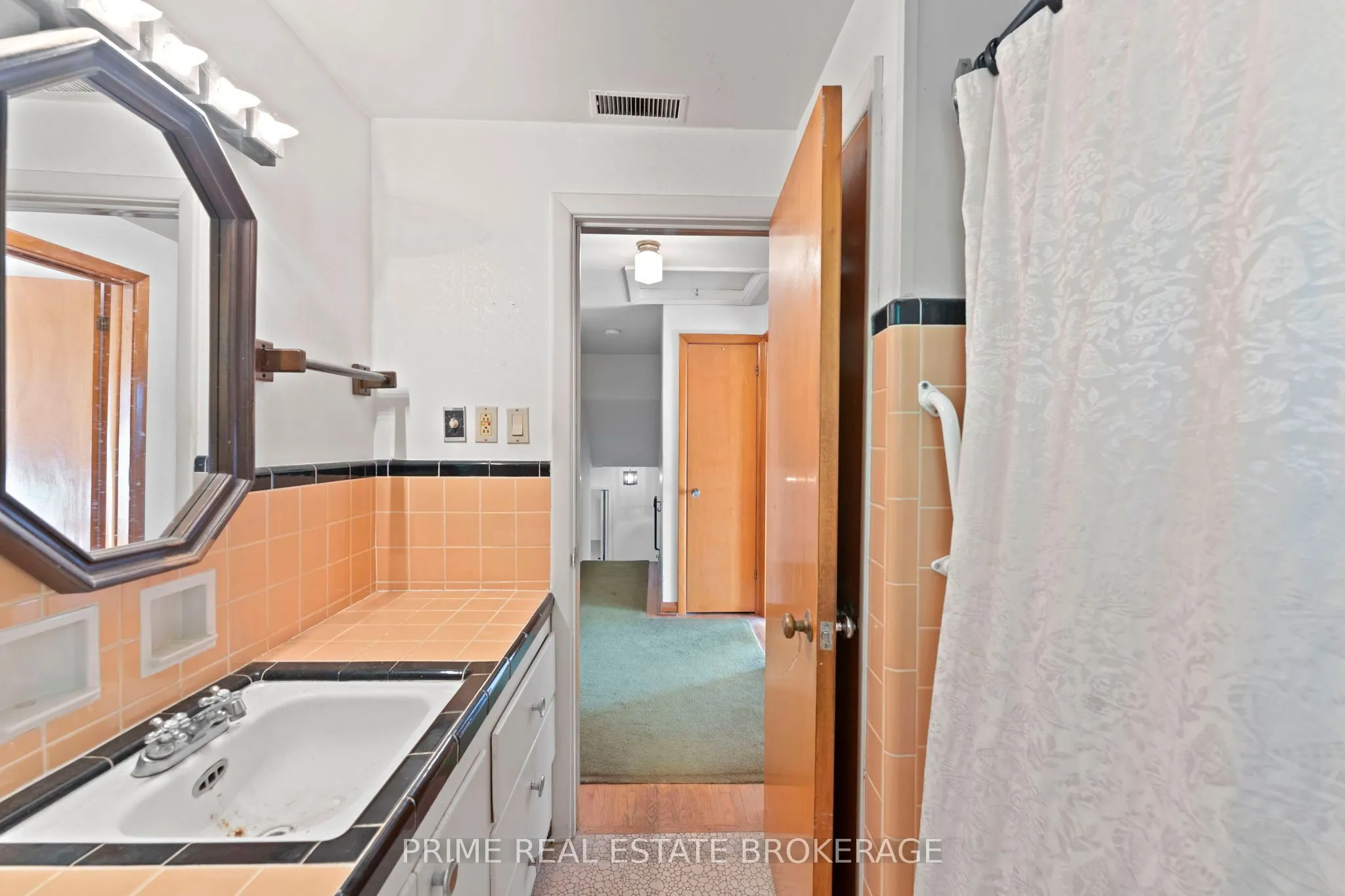 367 Ridout Street