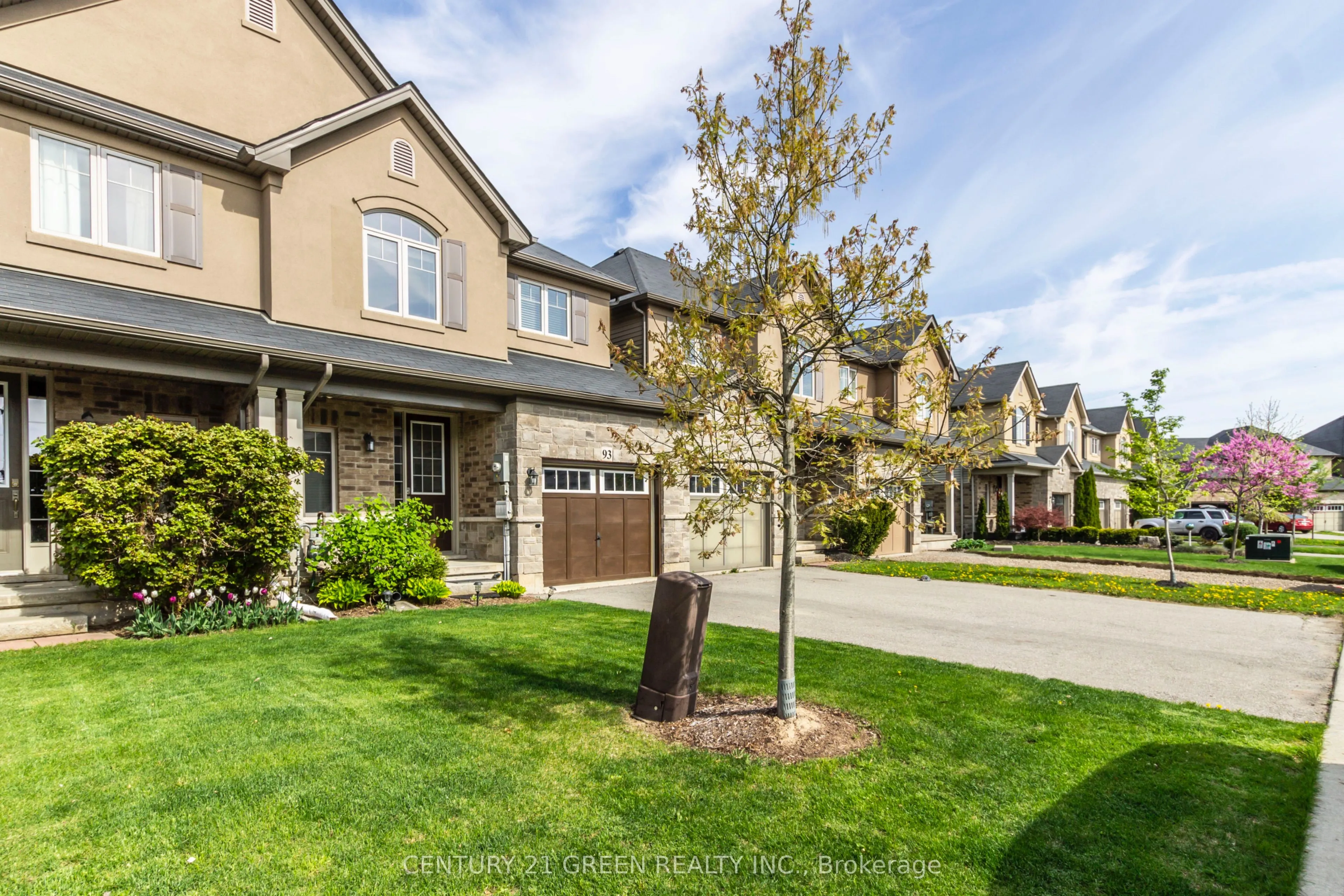 93 Sexton Crescent