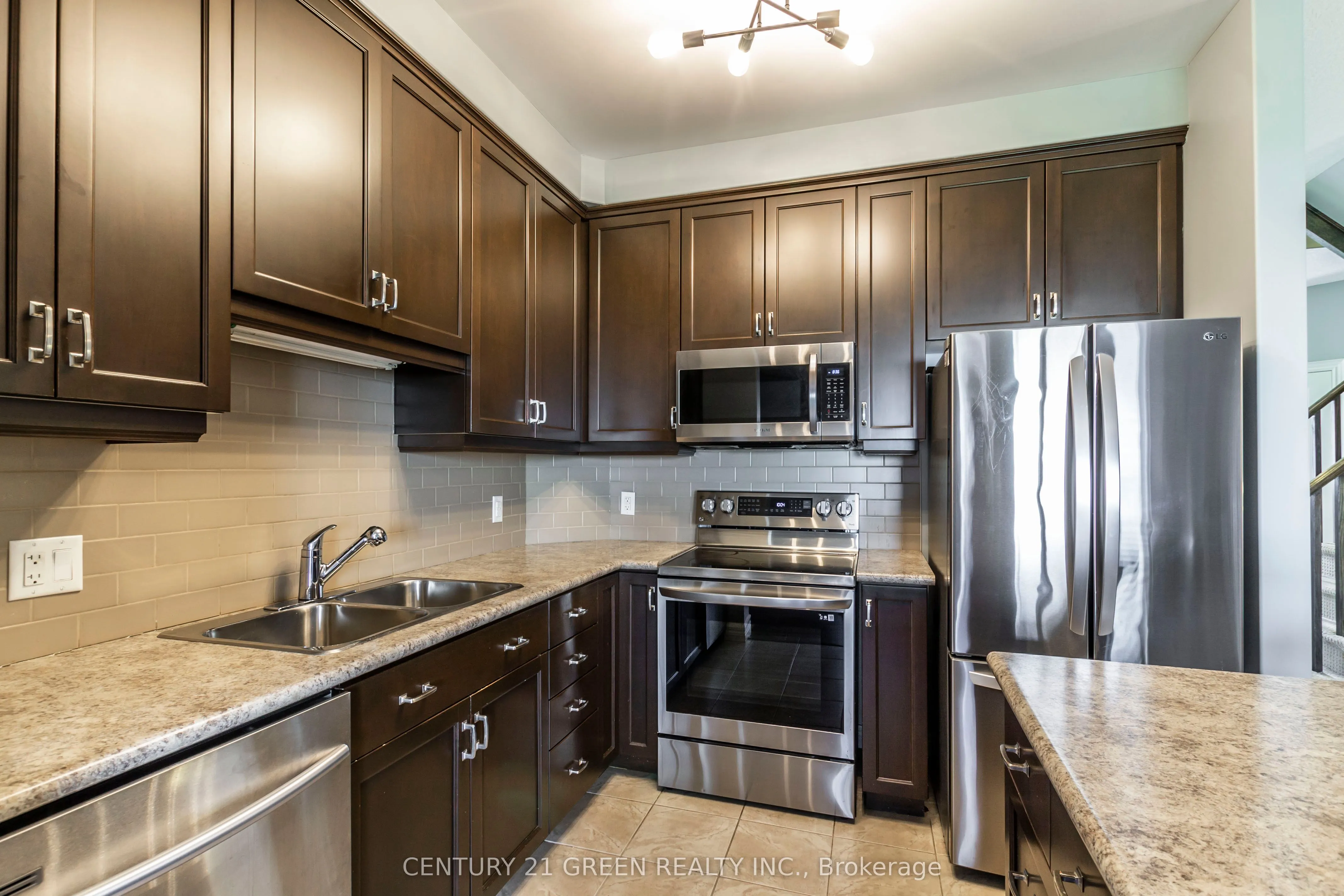 93 Sexton Crescent