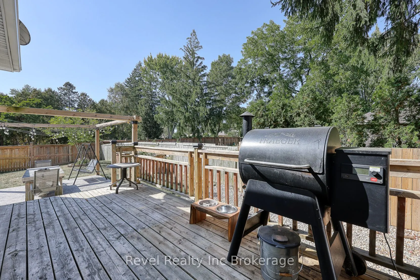 174 Delatre Street W