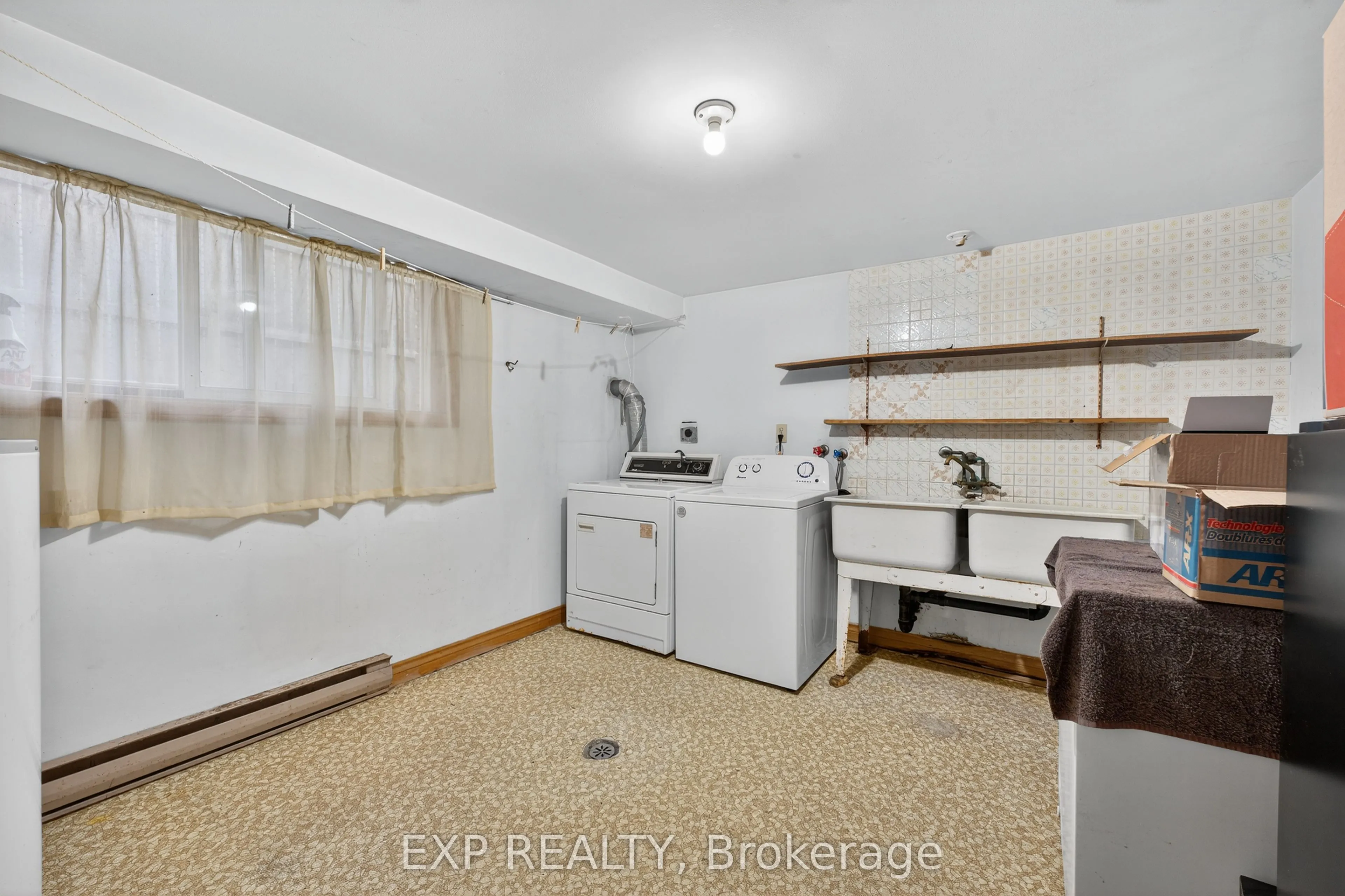 147 Inverness Crescent