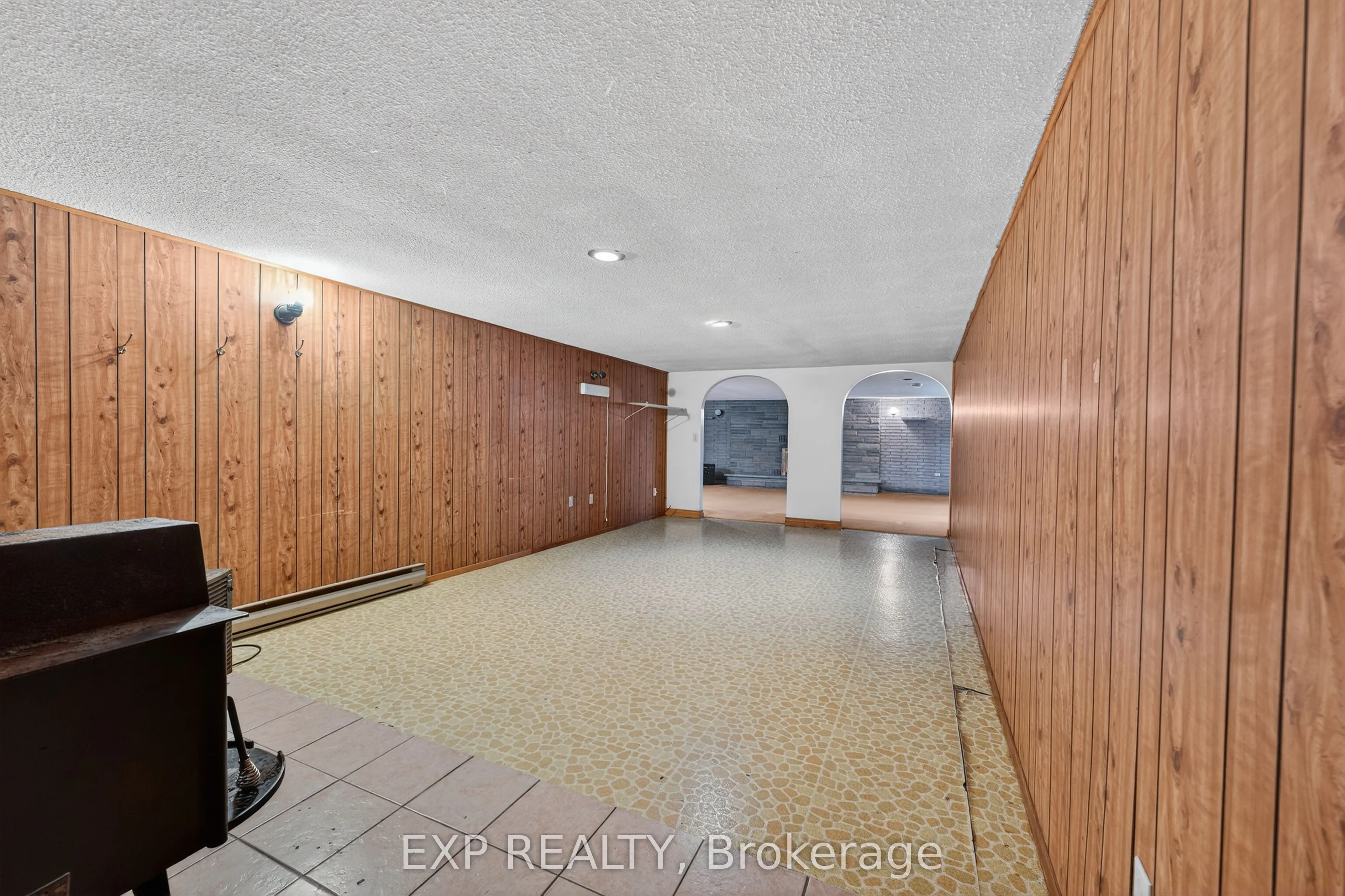 147 Inverness Crescent
