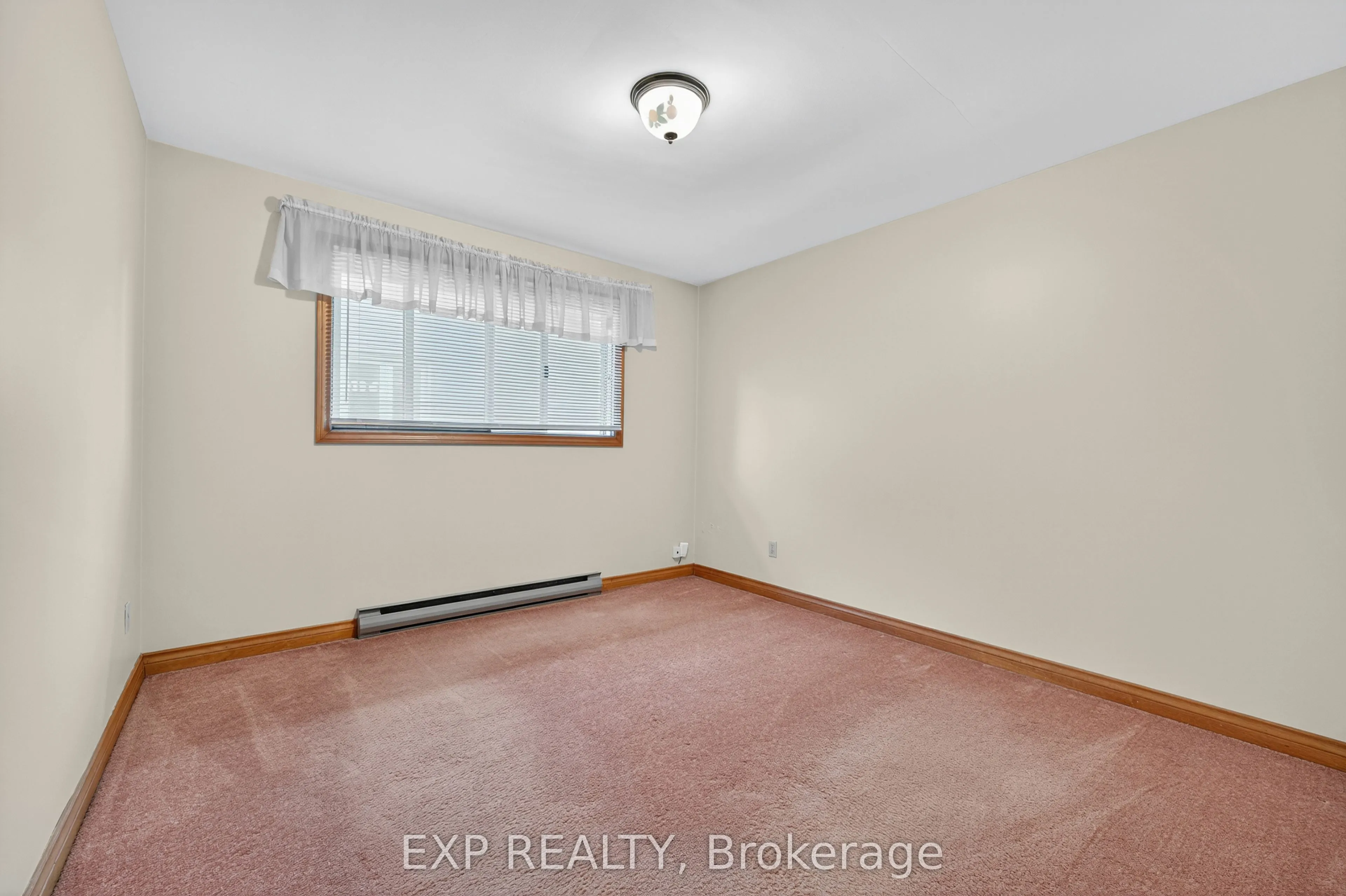 147 Inverness Crescent
