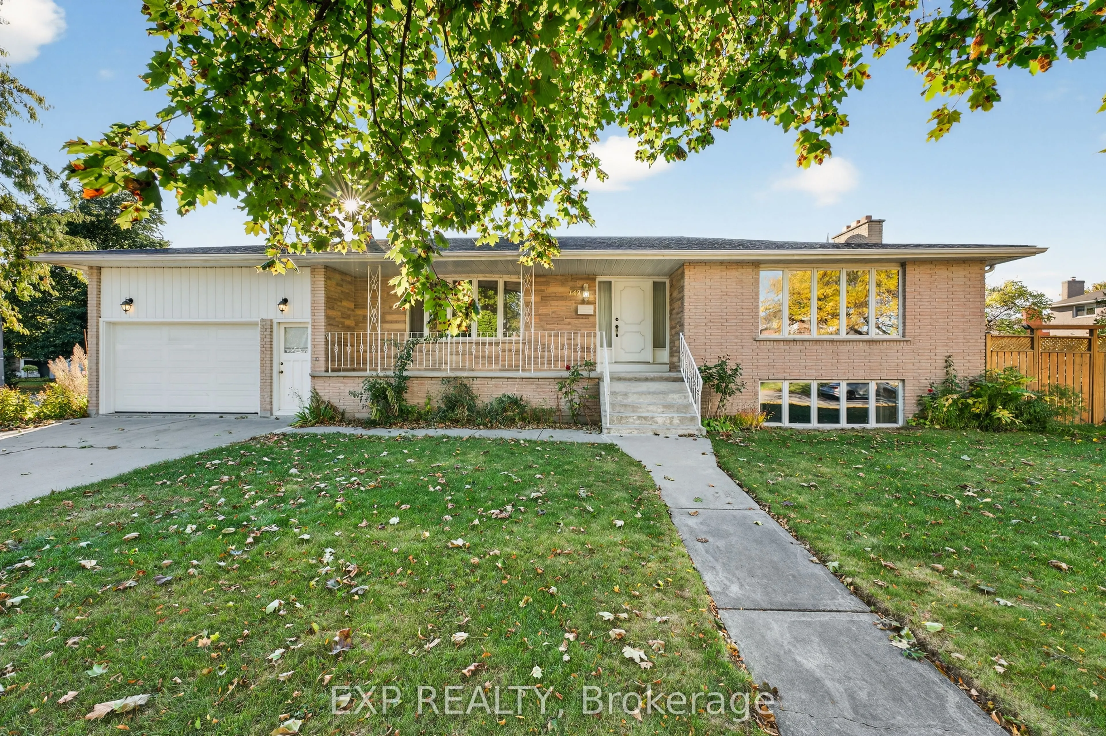 147 Inverness Crescent