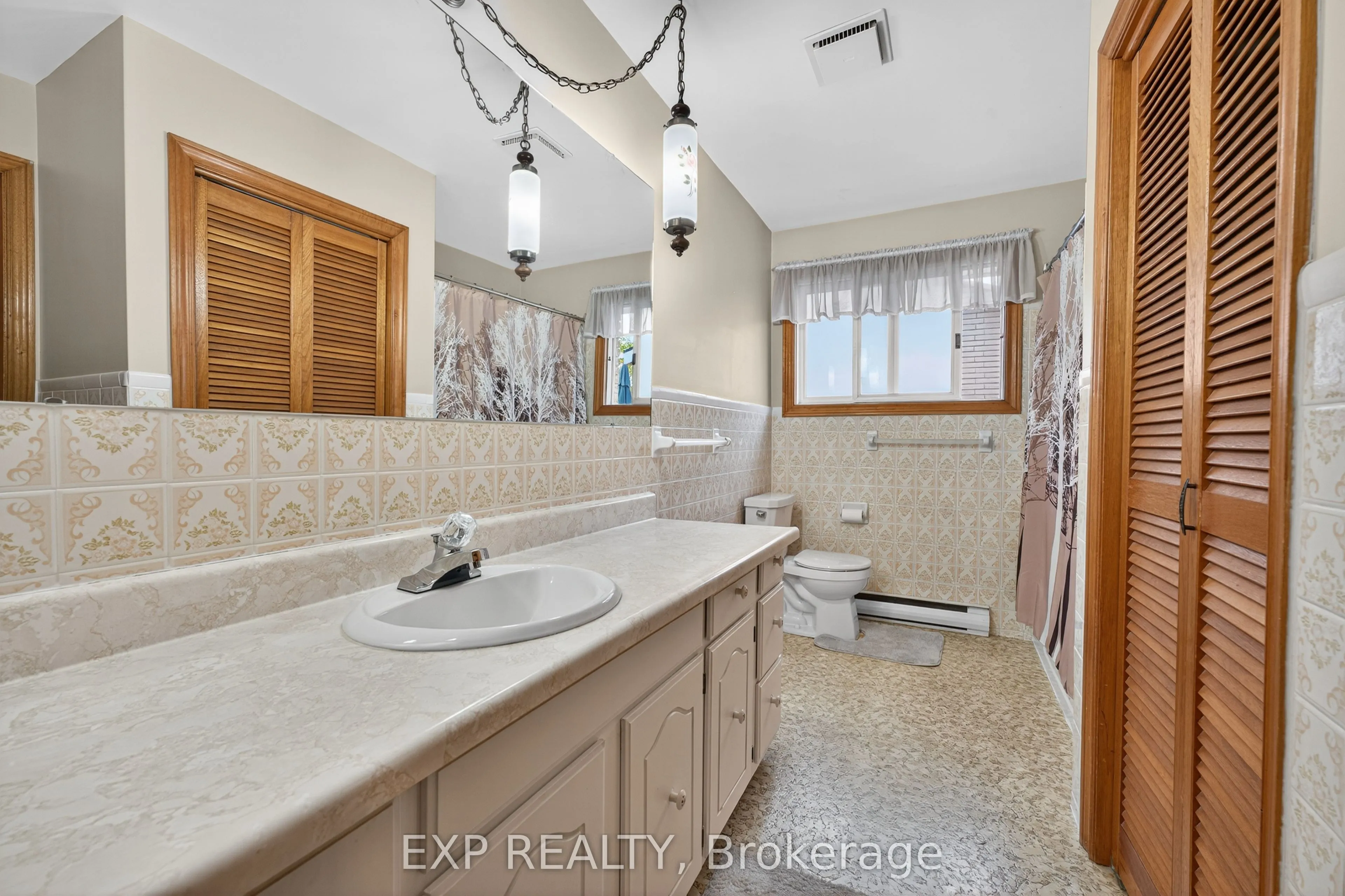 147 Inverness Crescent